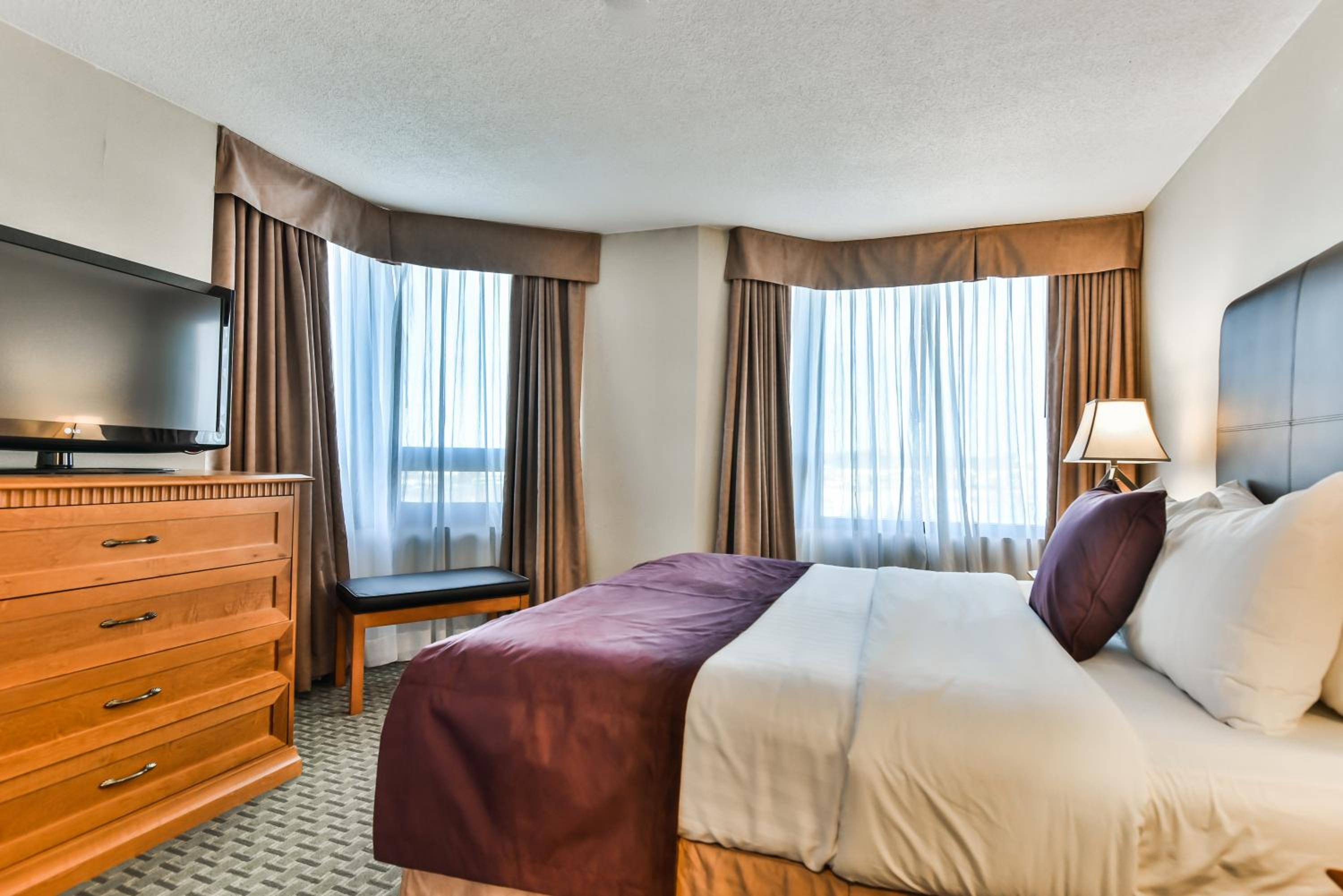 Cambridge Vacations - Best Western Plus Cambridge Hotel - Property Image 25