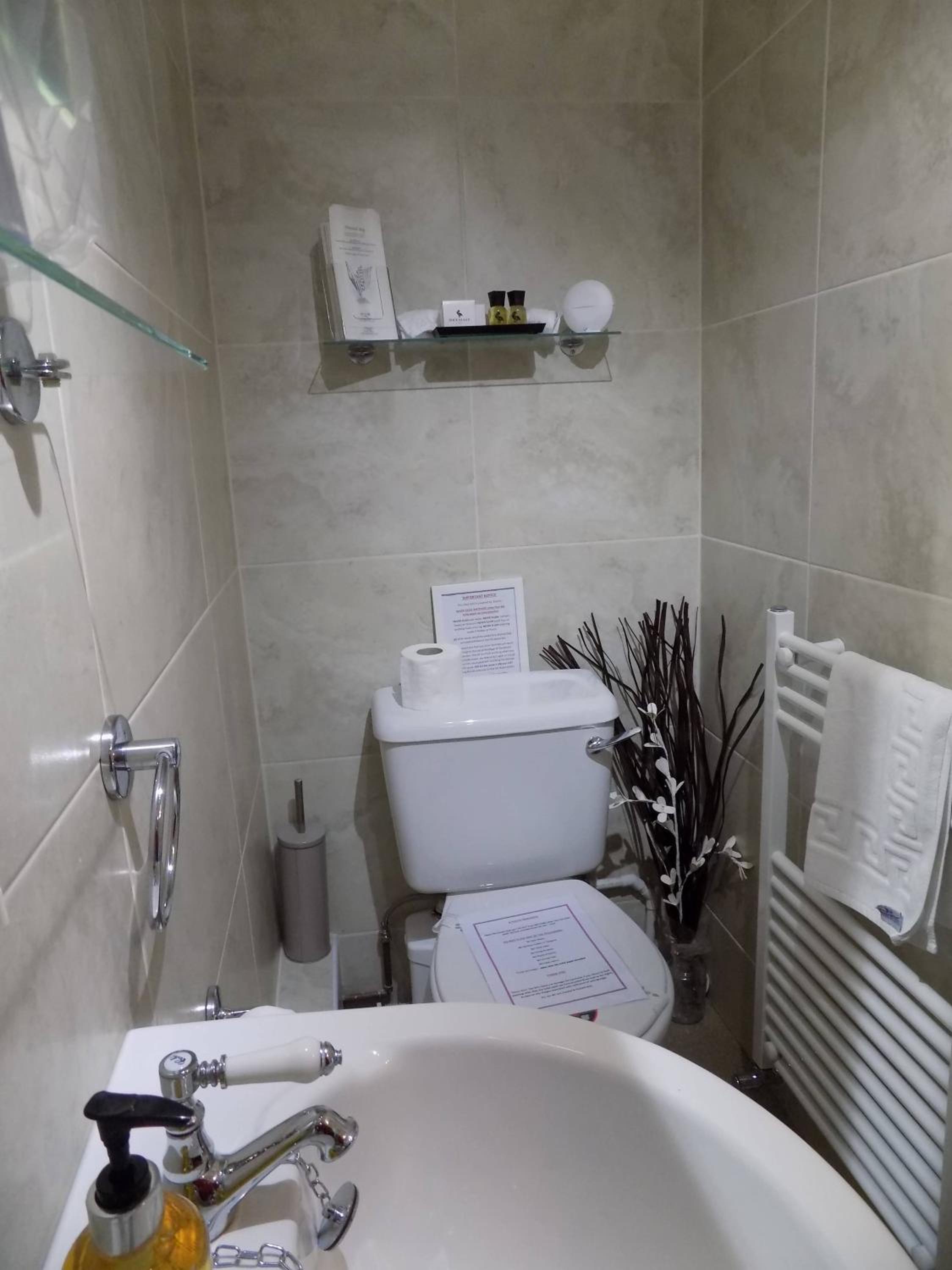 Penrith Vacations - Glendale Guest House - Property Image 57