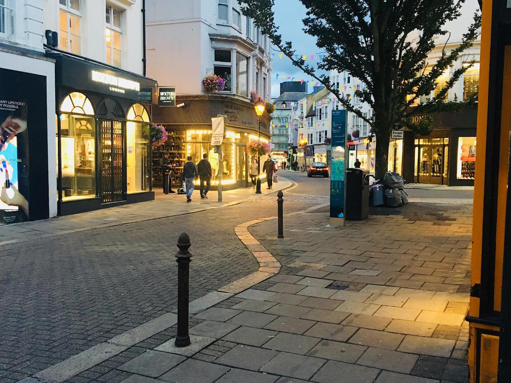Photo 18