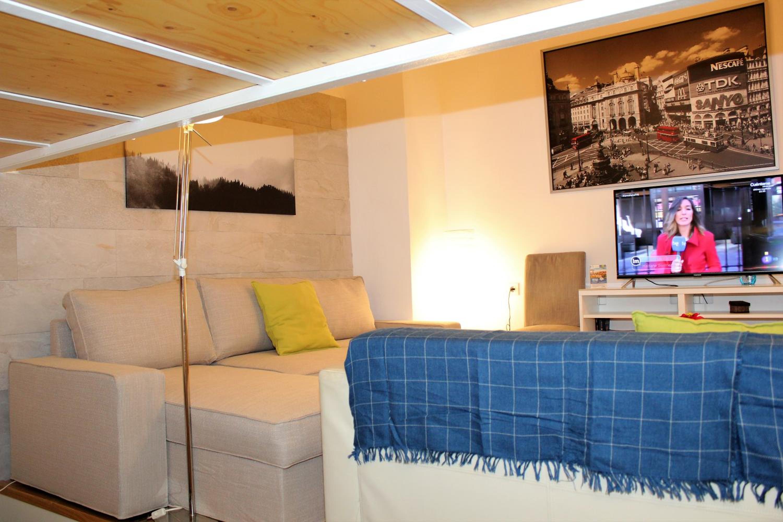 Apartamentos Clavero