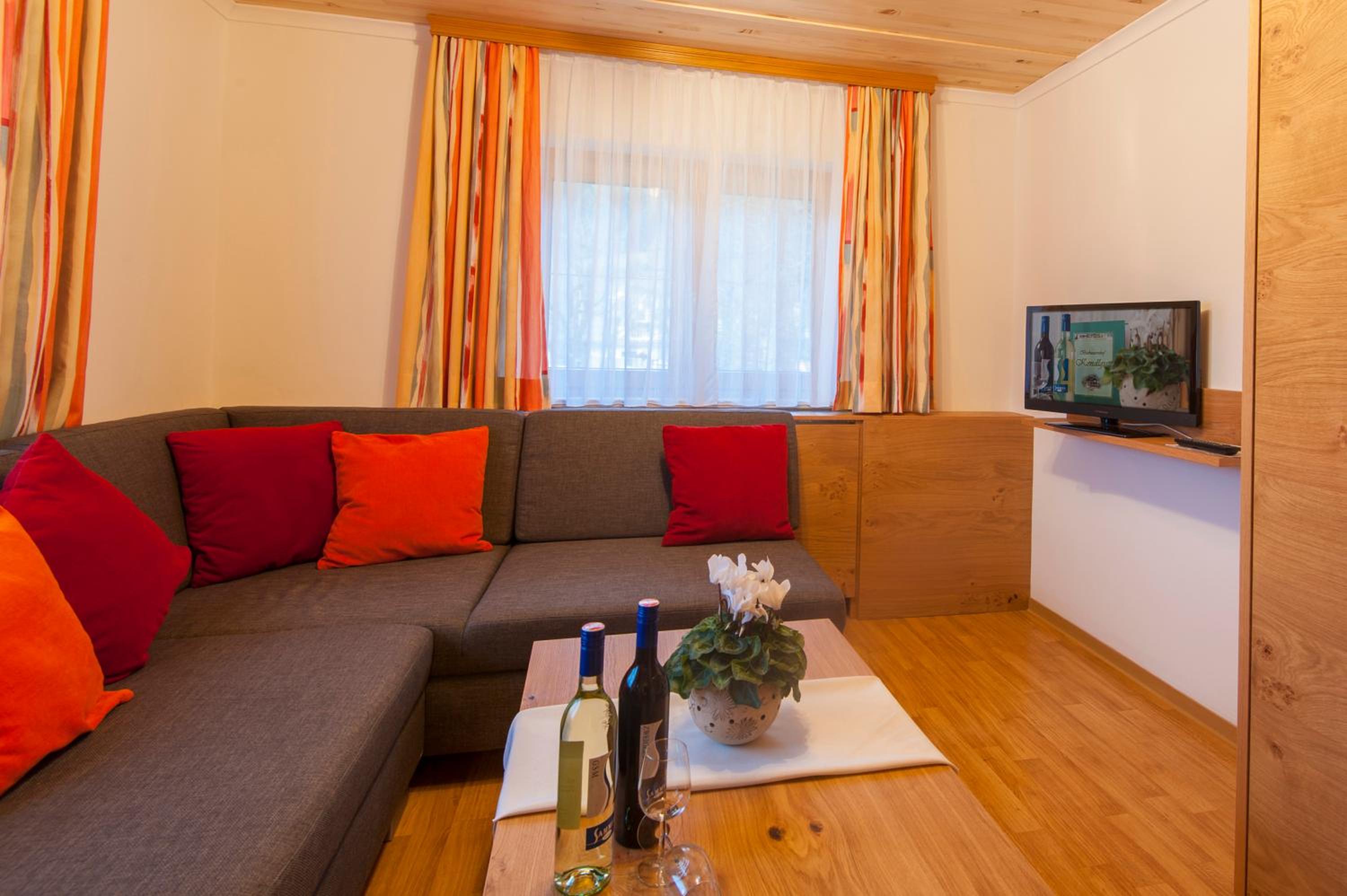 KENDLGUT Appartements am BioBauernhof inklusive unbegrenztem Eintritt in die Alpentherme