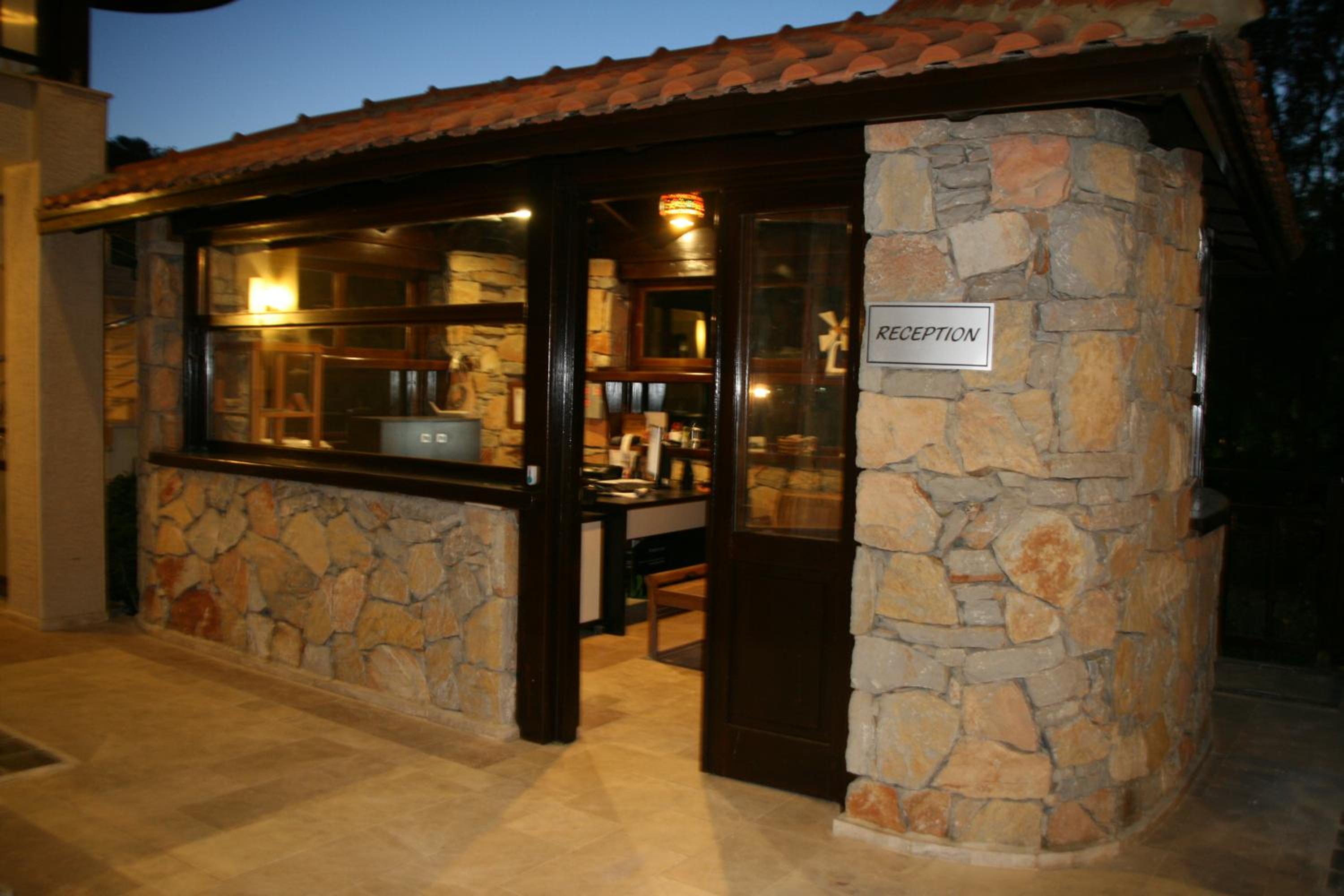 Villanaz Apart Hotel