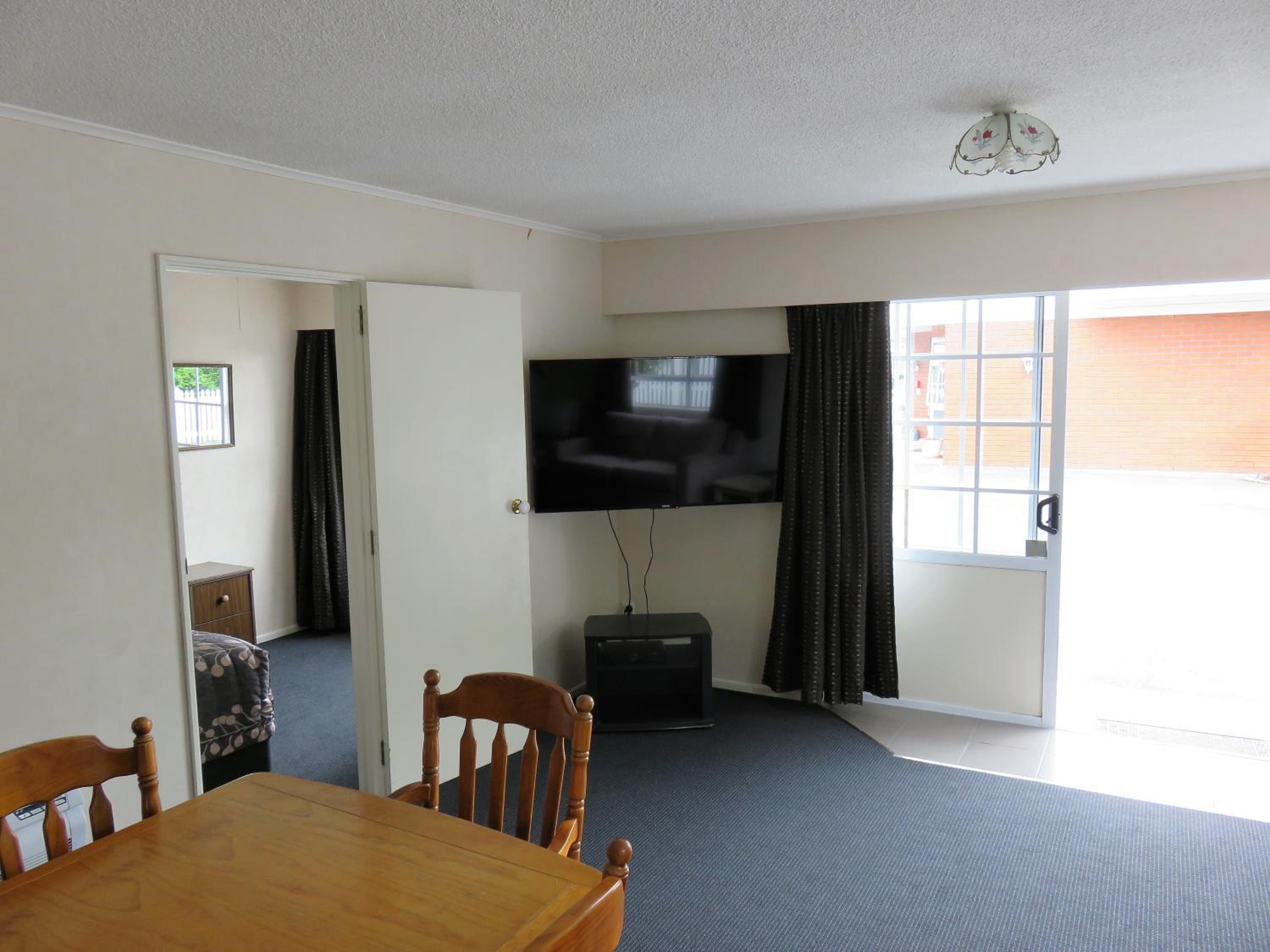 Admirals Motor Lodge