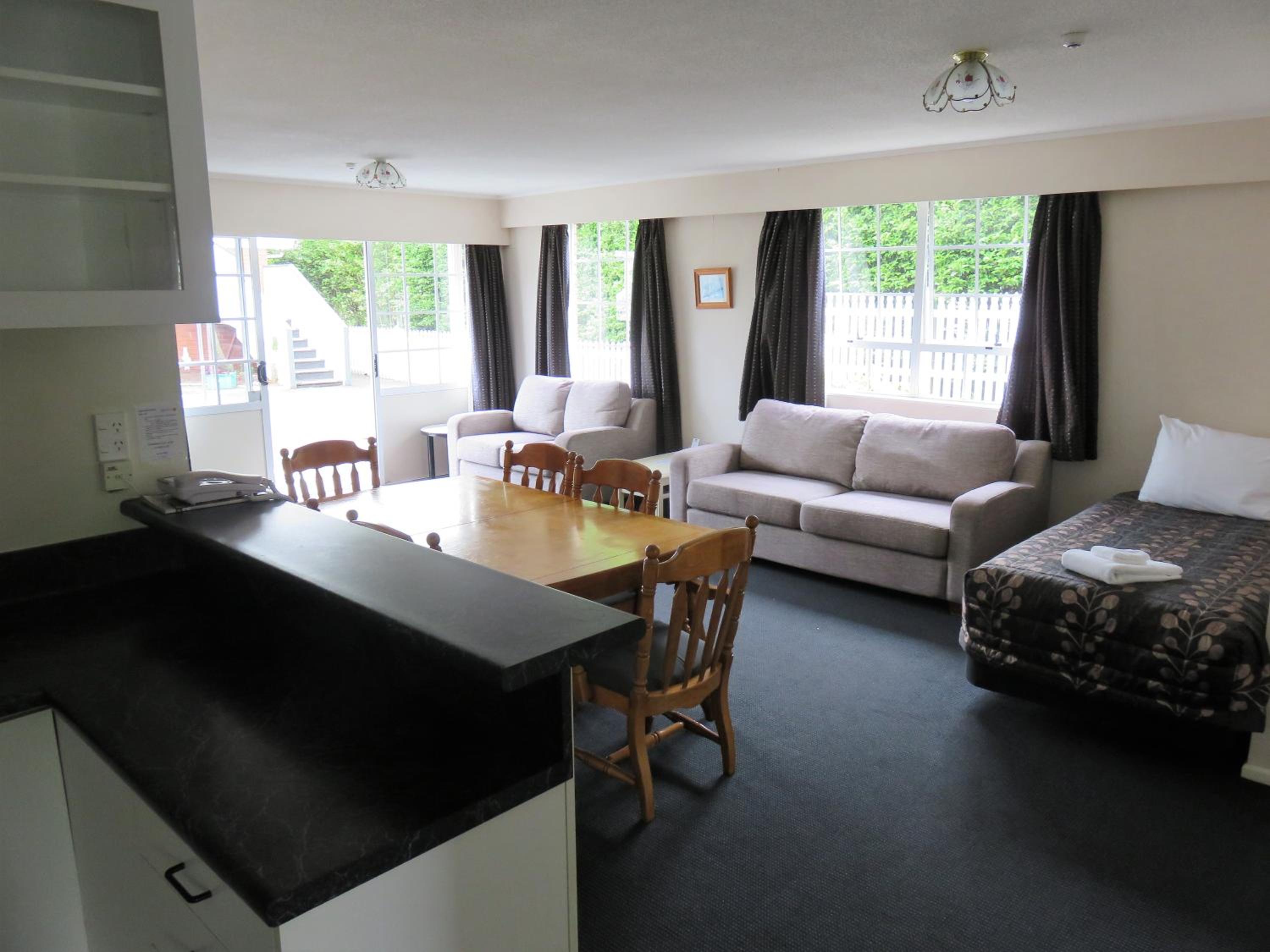 Admirals Motor Lodge