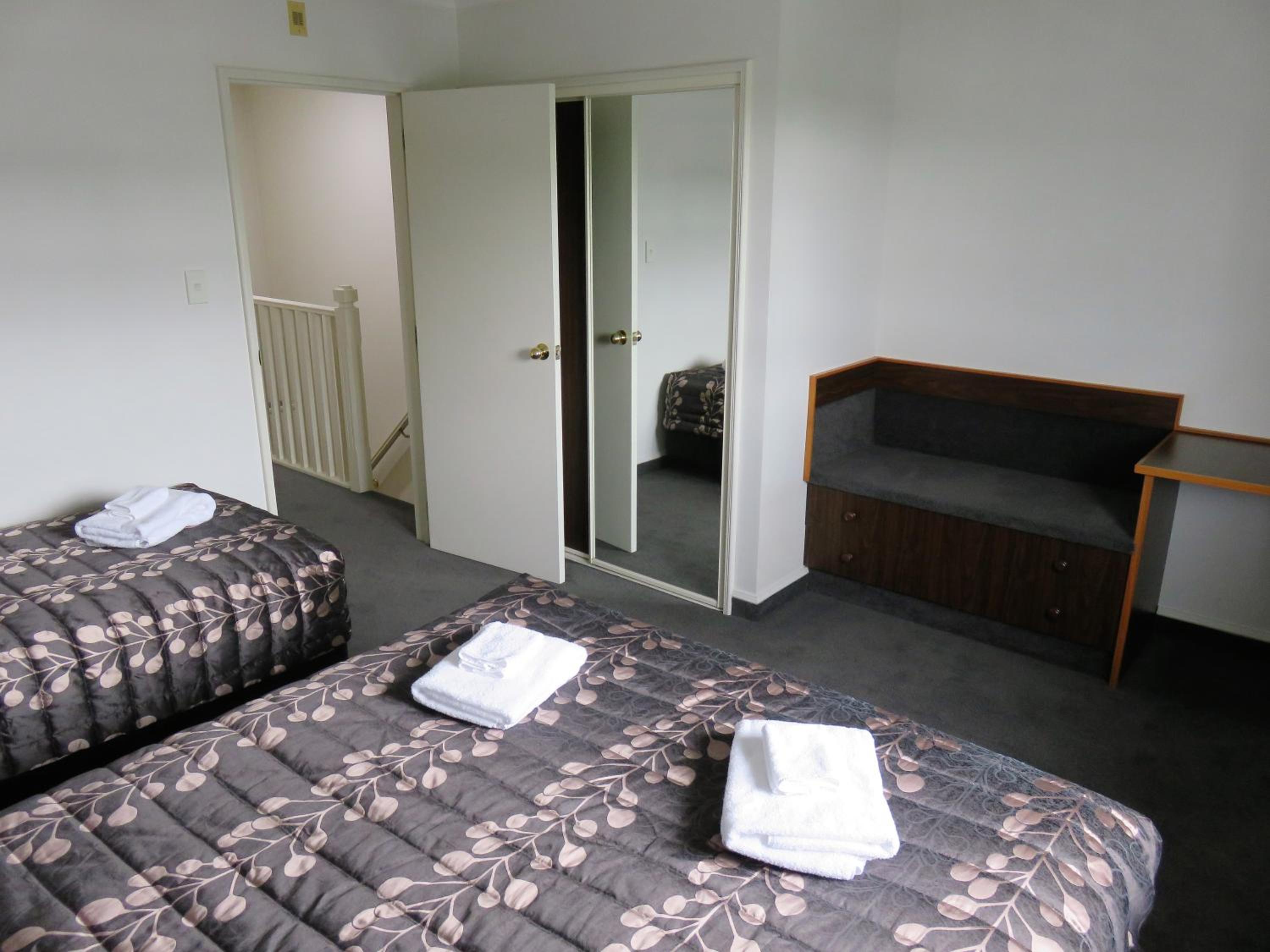Admirals Motor Lodge