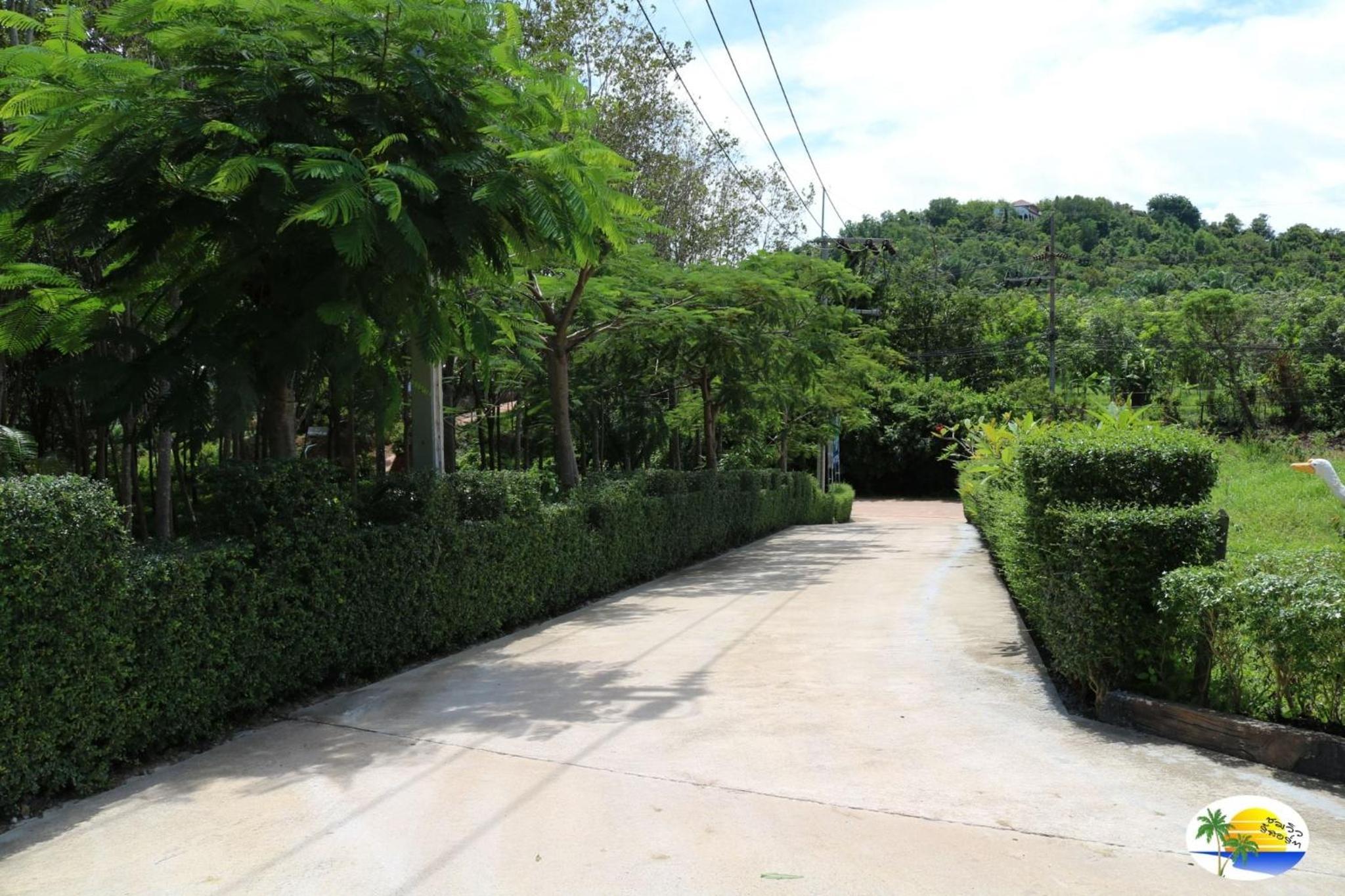 Chomview Resort