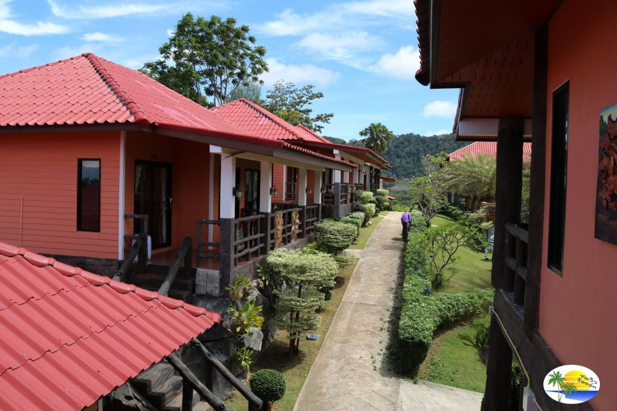 Chomview Resort