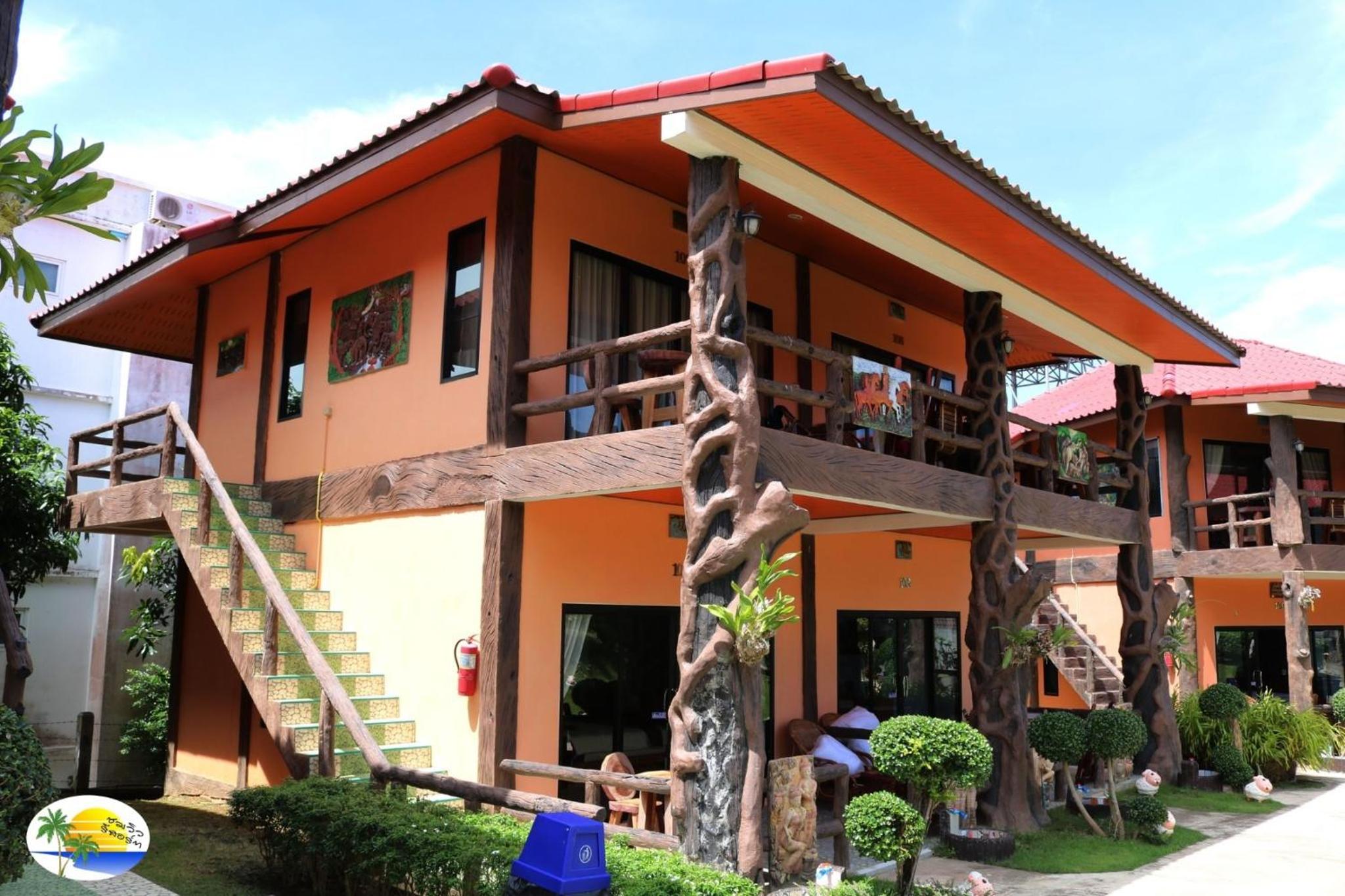 Chomview Resort