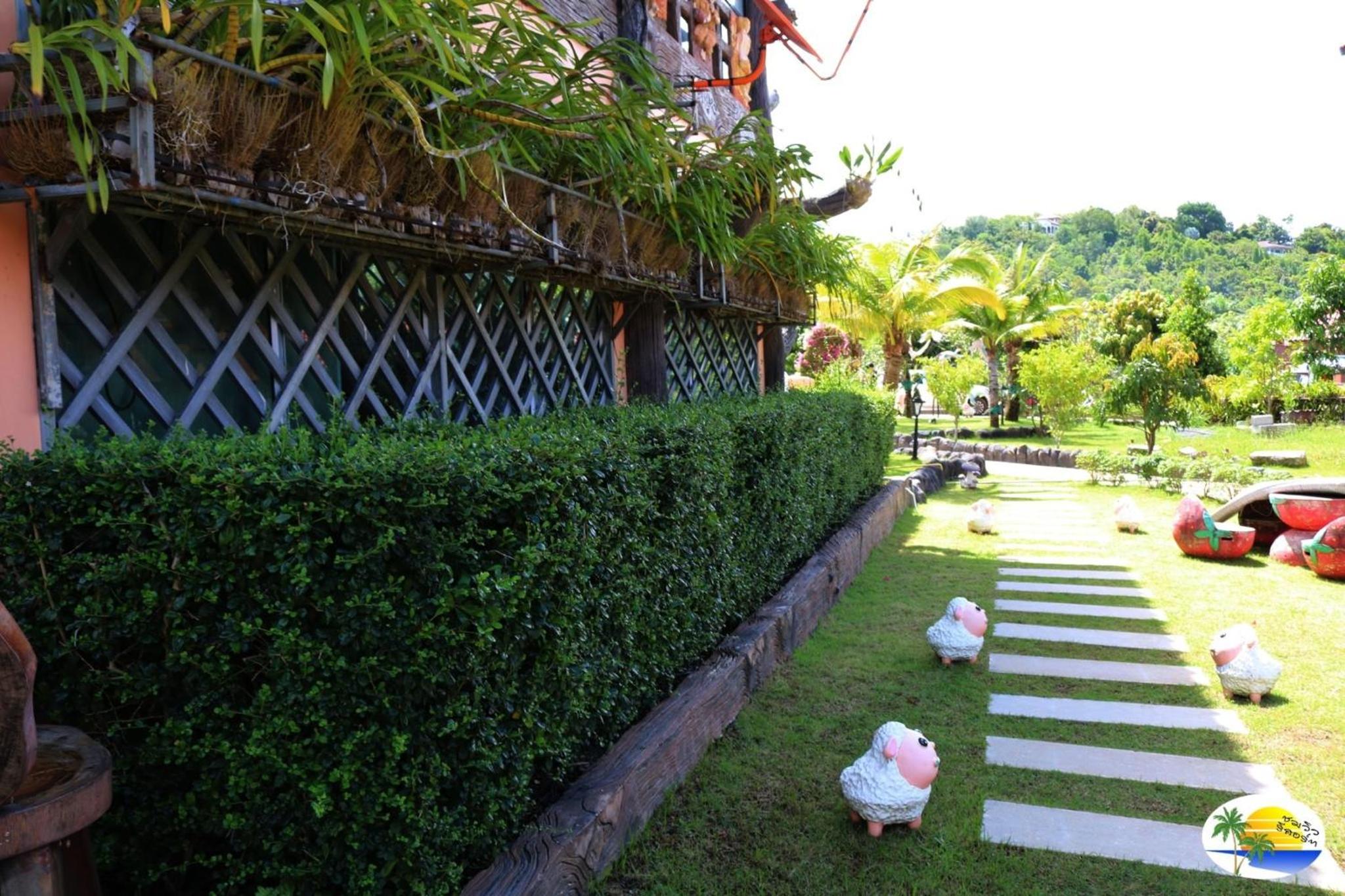 Chomview Resort