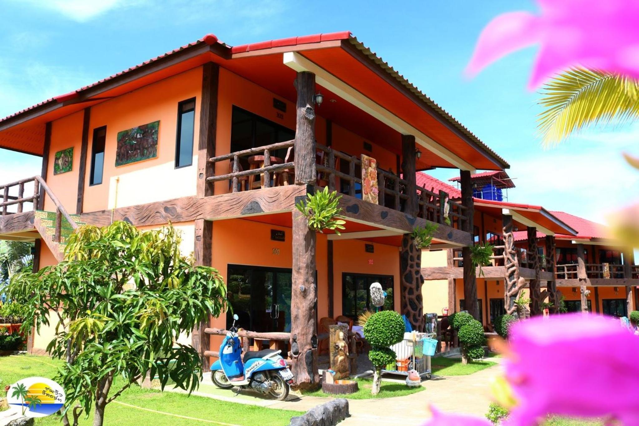 Chomview Resort