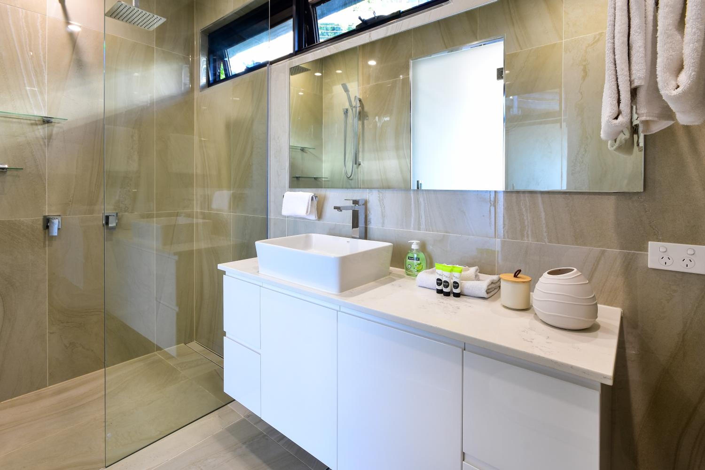 Hidden Cove on Hamilton Island by HIHA