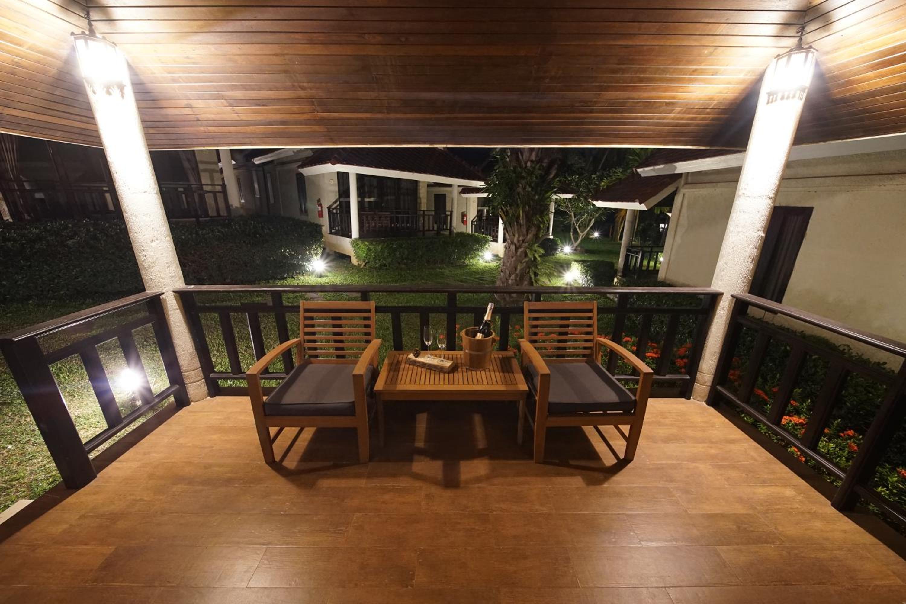 Aquavana Haad Rin Resort
