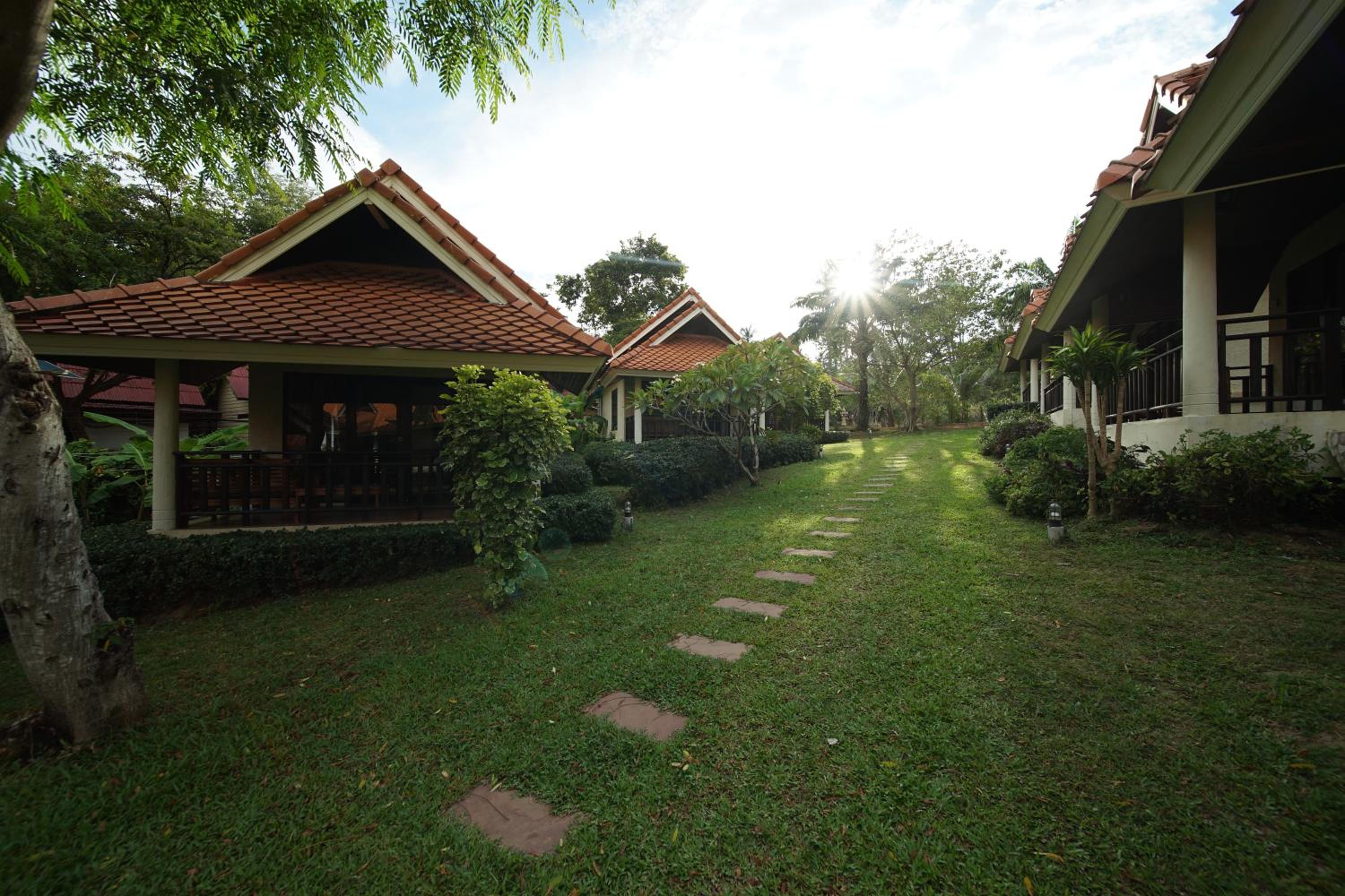 Aquavana Haad Rin Resort