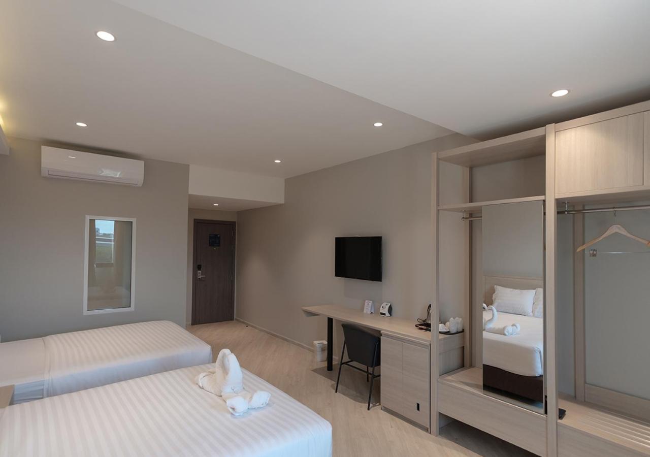 The Rich Hotel