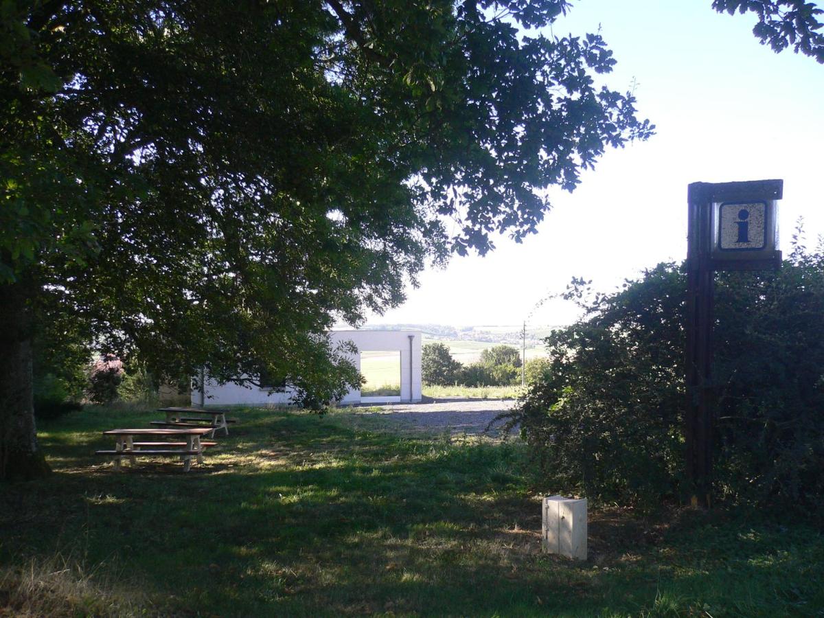 Entre Vignes Et Marais view 2