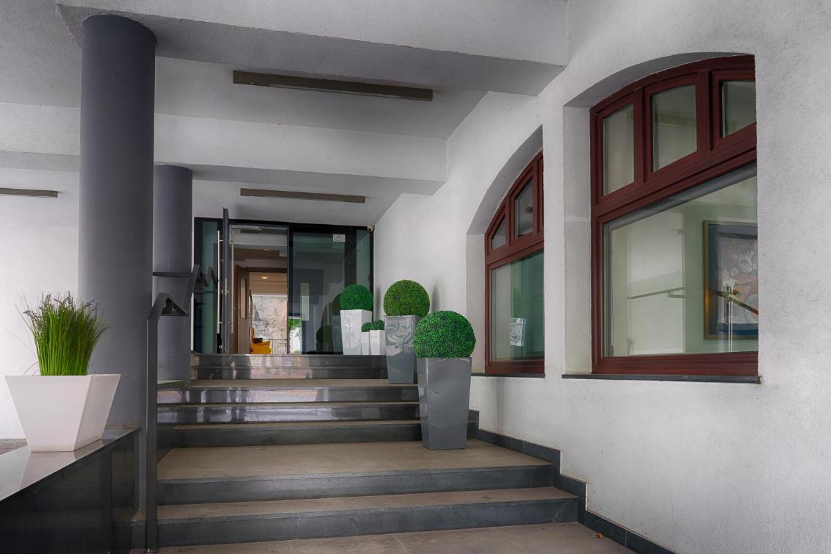 hotel reception