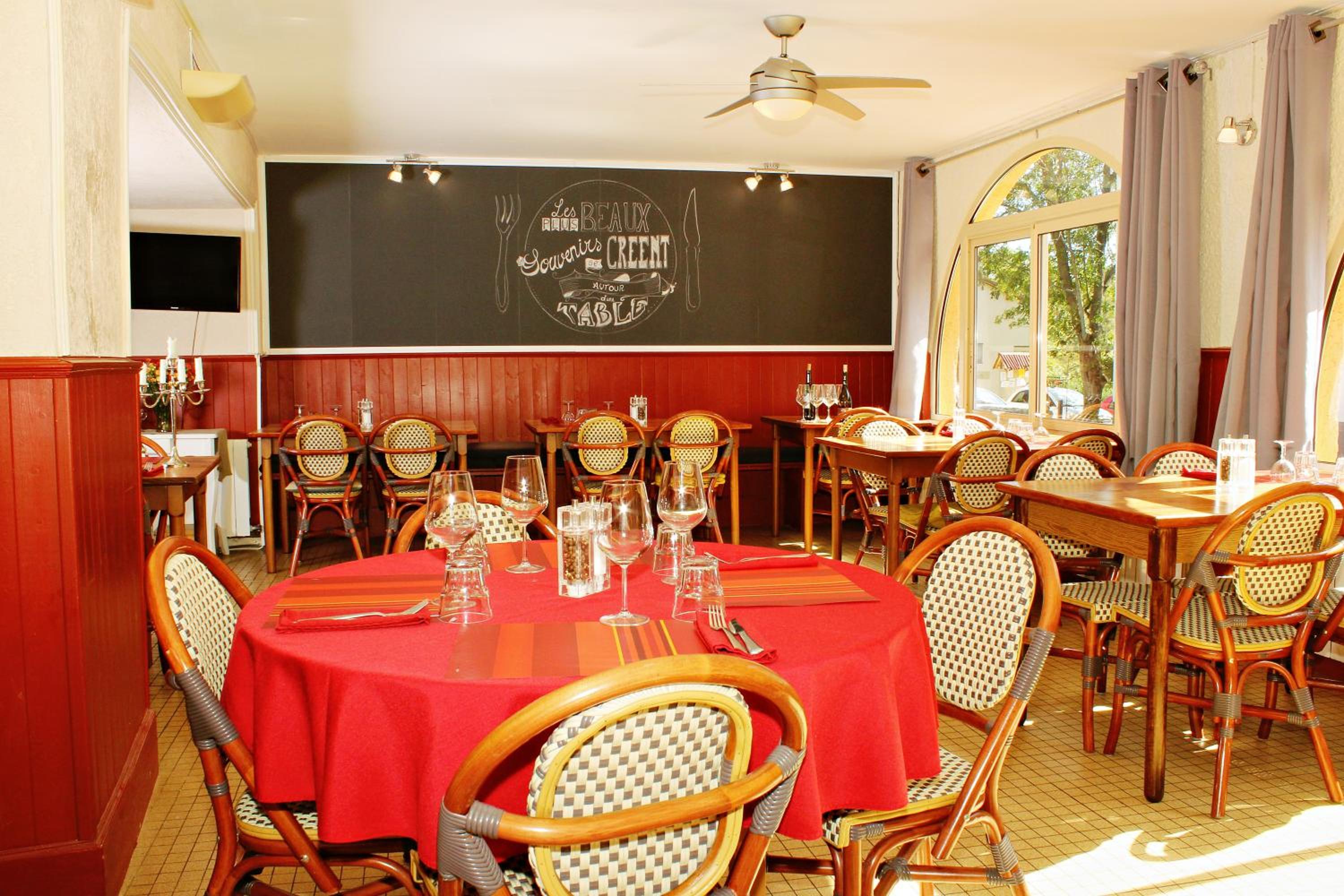 restaurant