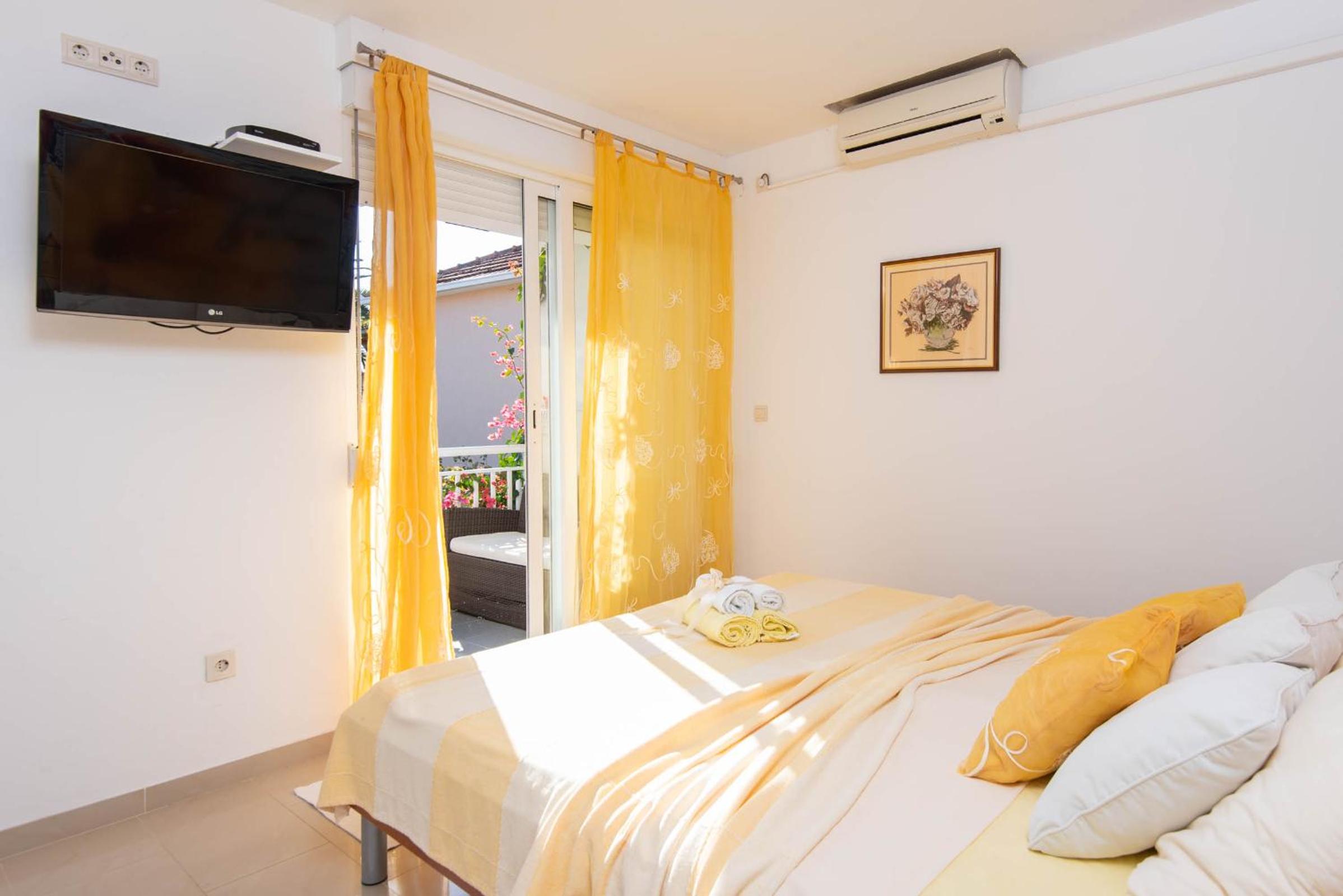 Apartments Lenka