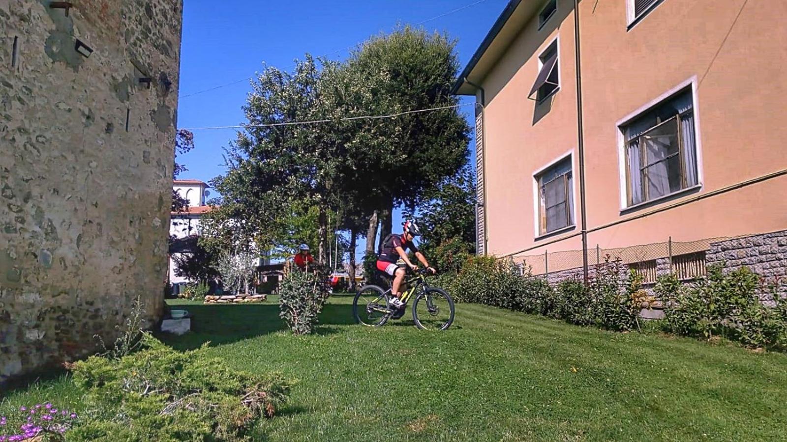 Photo 46