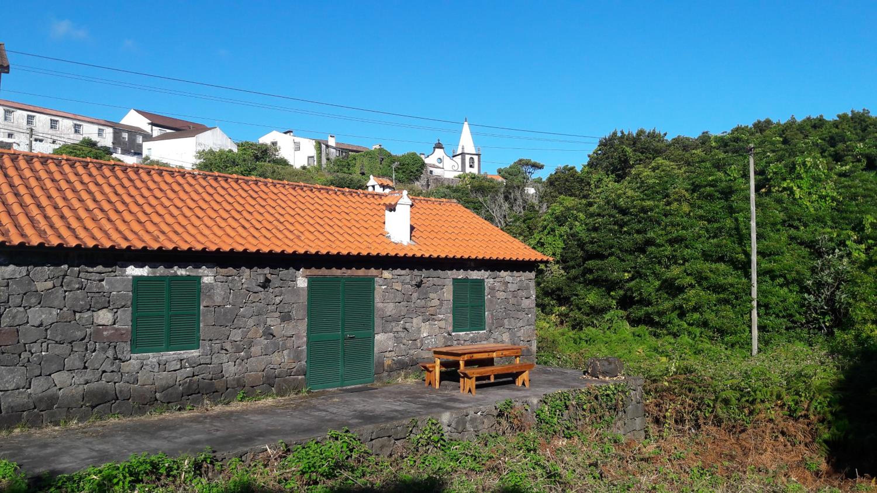Azores Hibiscus House - Mountain and Sea view 3
