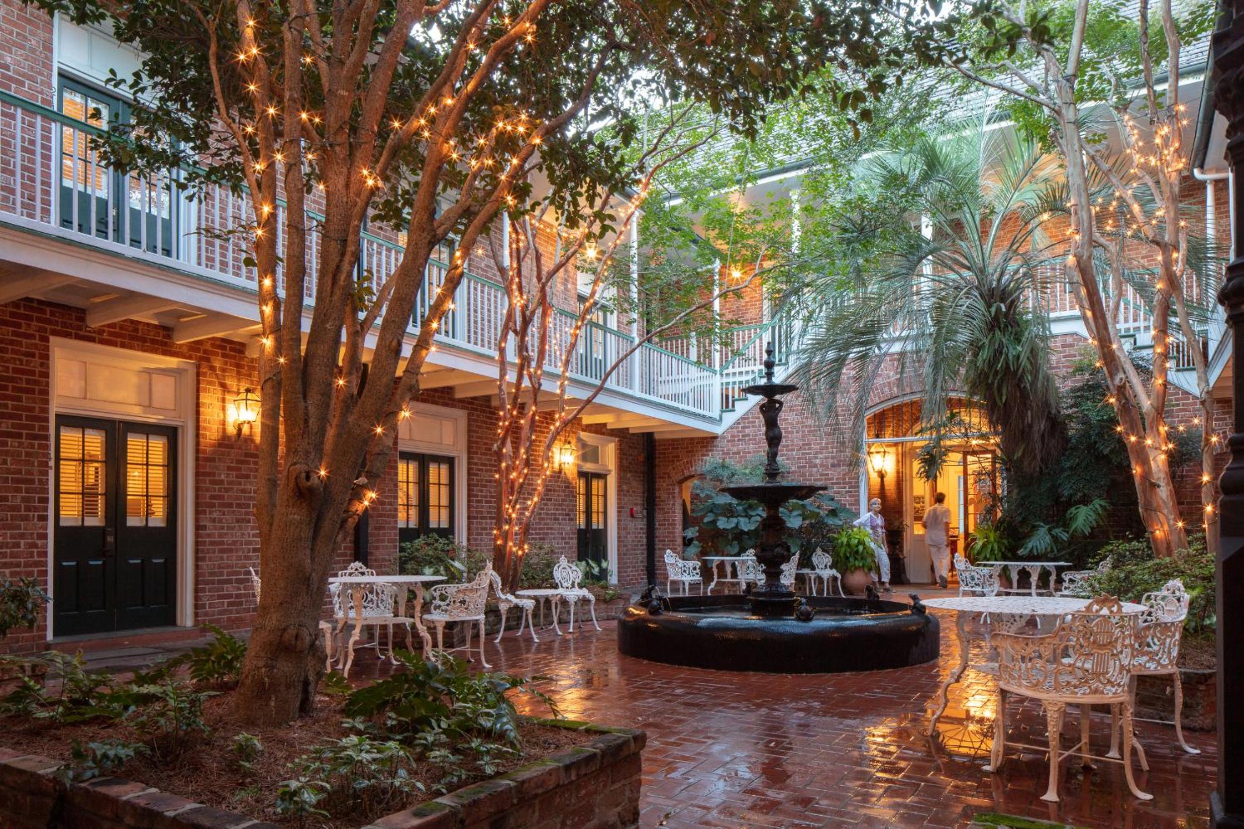 New Orleans Vacations - Hotel Provincial - Property Image 1