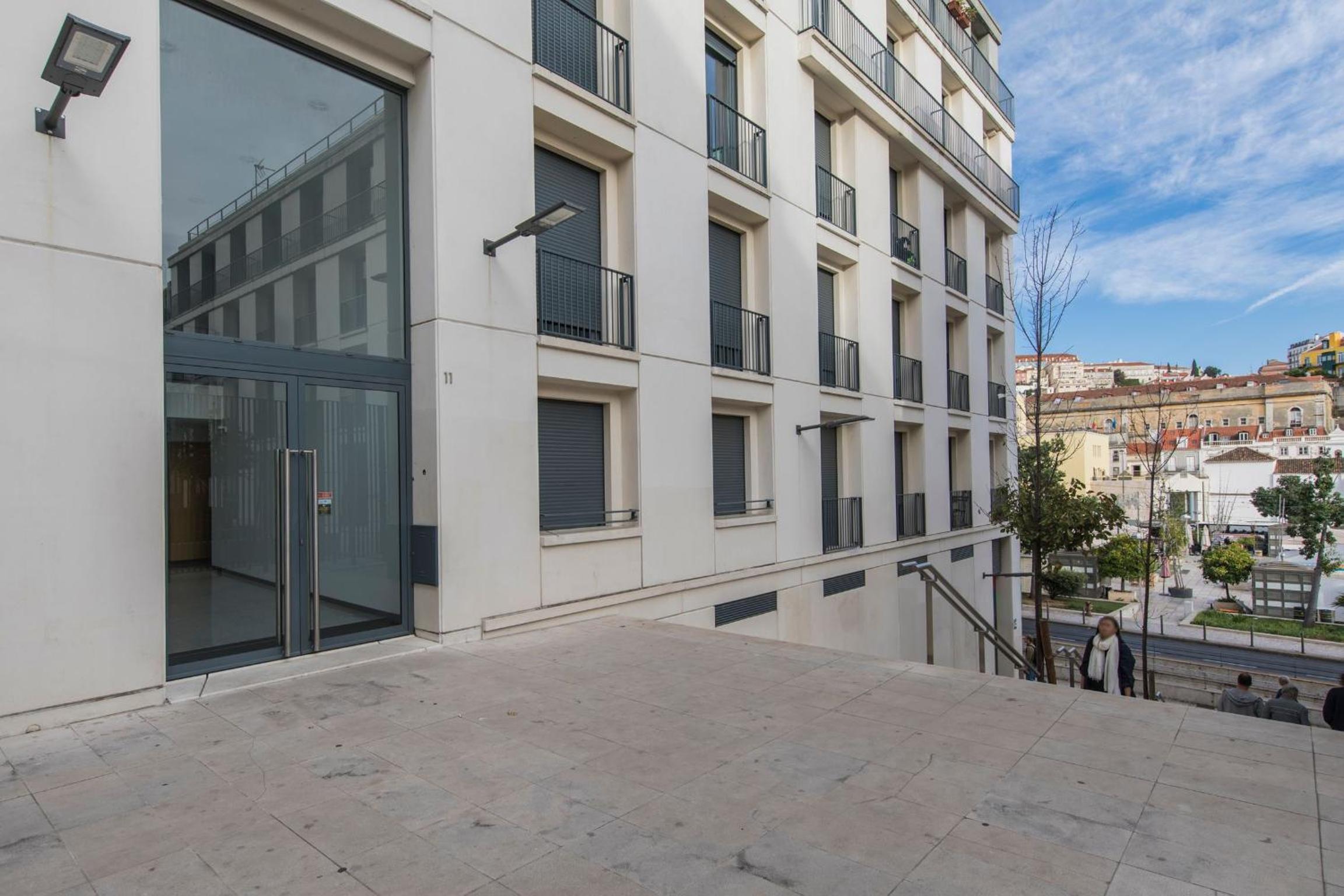 LovelyStay - Family-Friendly Apartment Downtown view 5