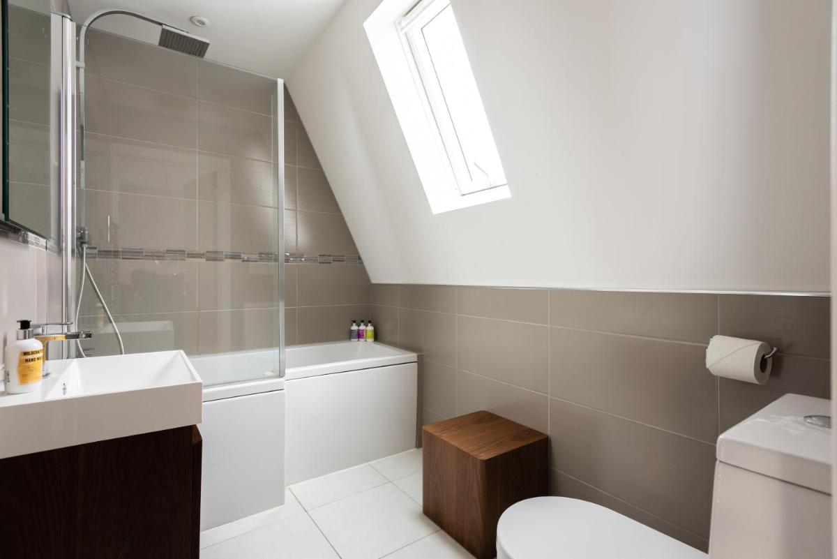 The Norfolk Maisonette - Lovely 4BDR Mews
