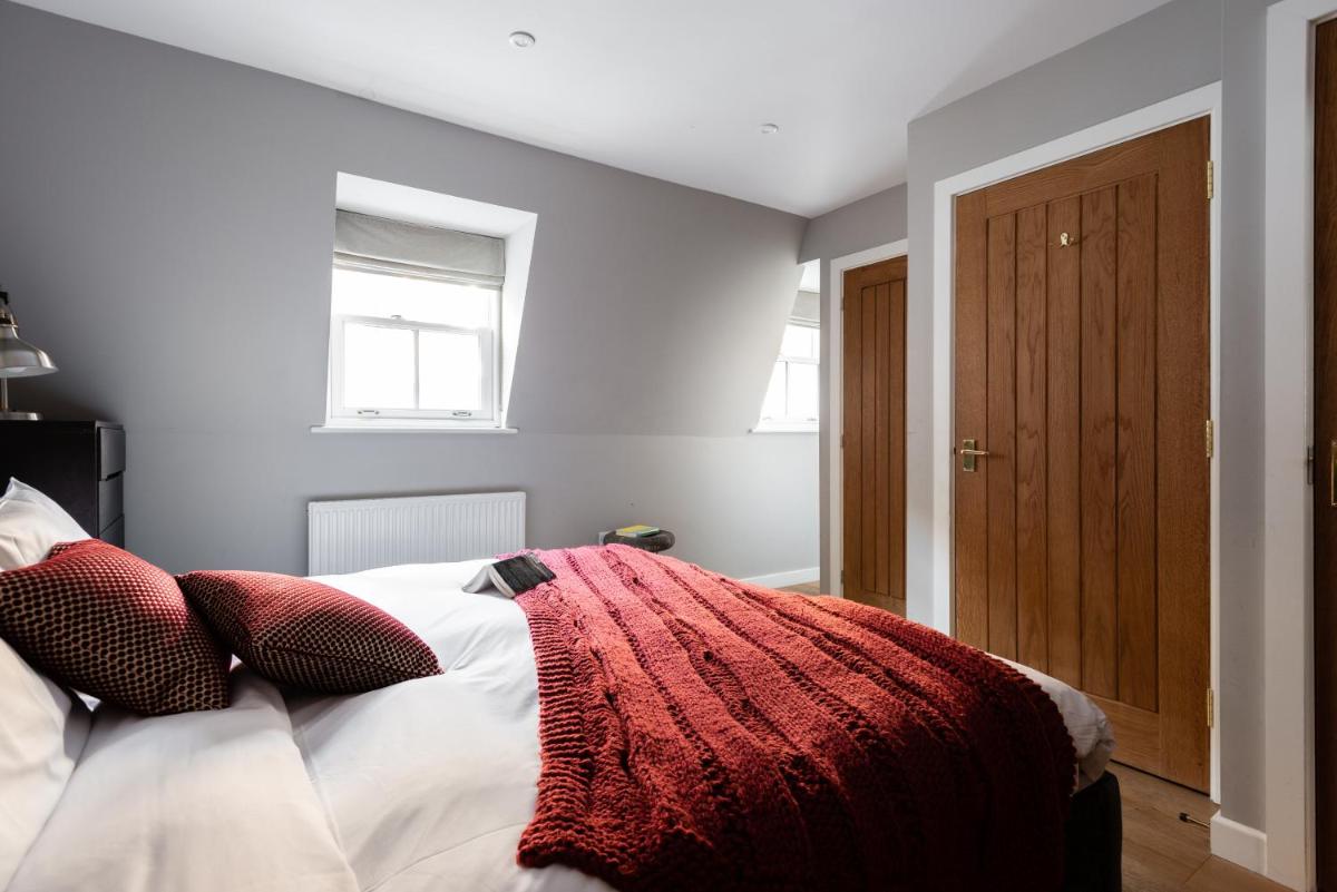 The Norfolk Maisonette - Lovely 4BDR Mews