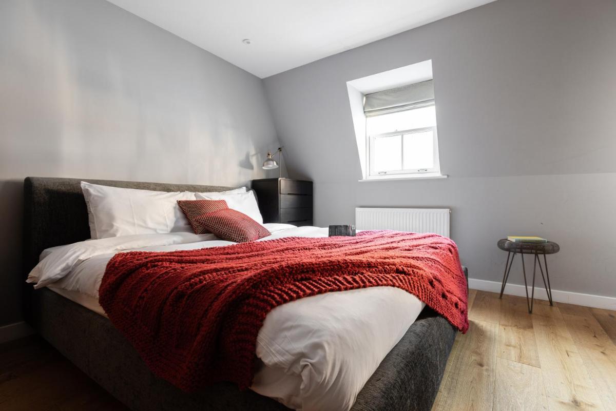The Norfolk Maisonette - Lovely 4BDR Mews