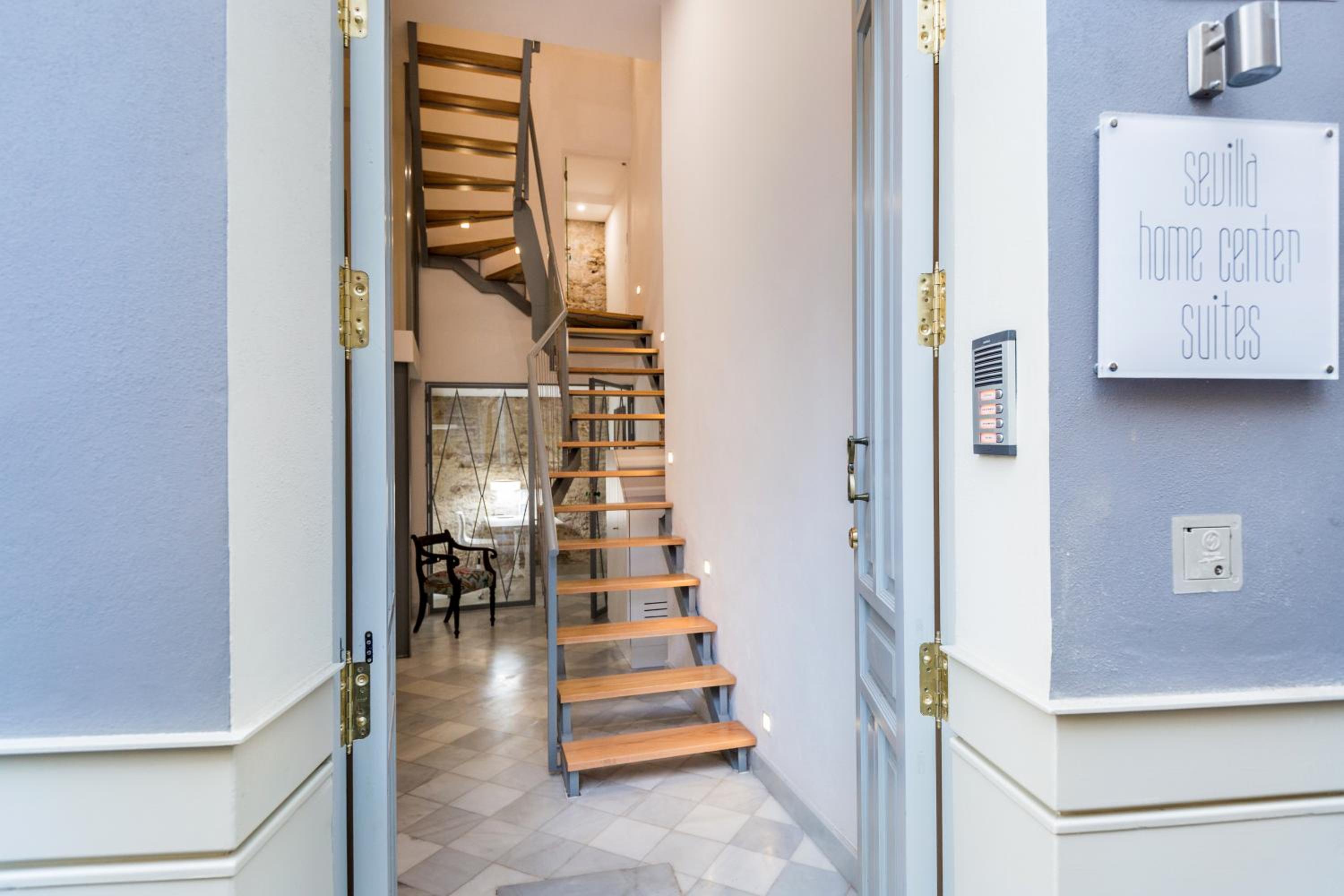 Sevilla Home Center Suites - Image 4