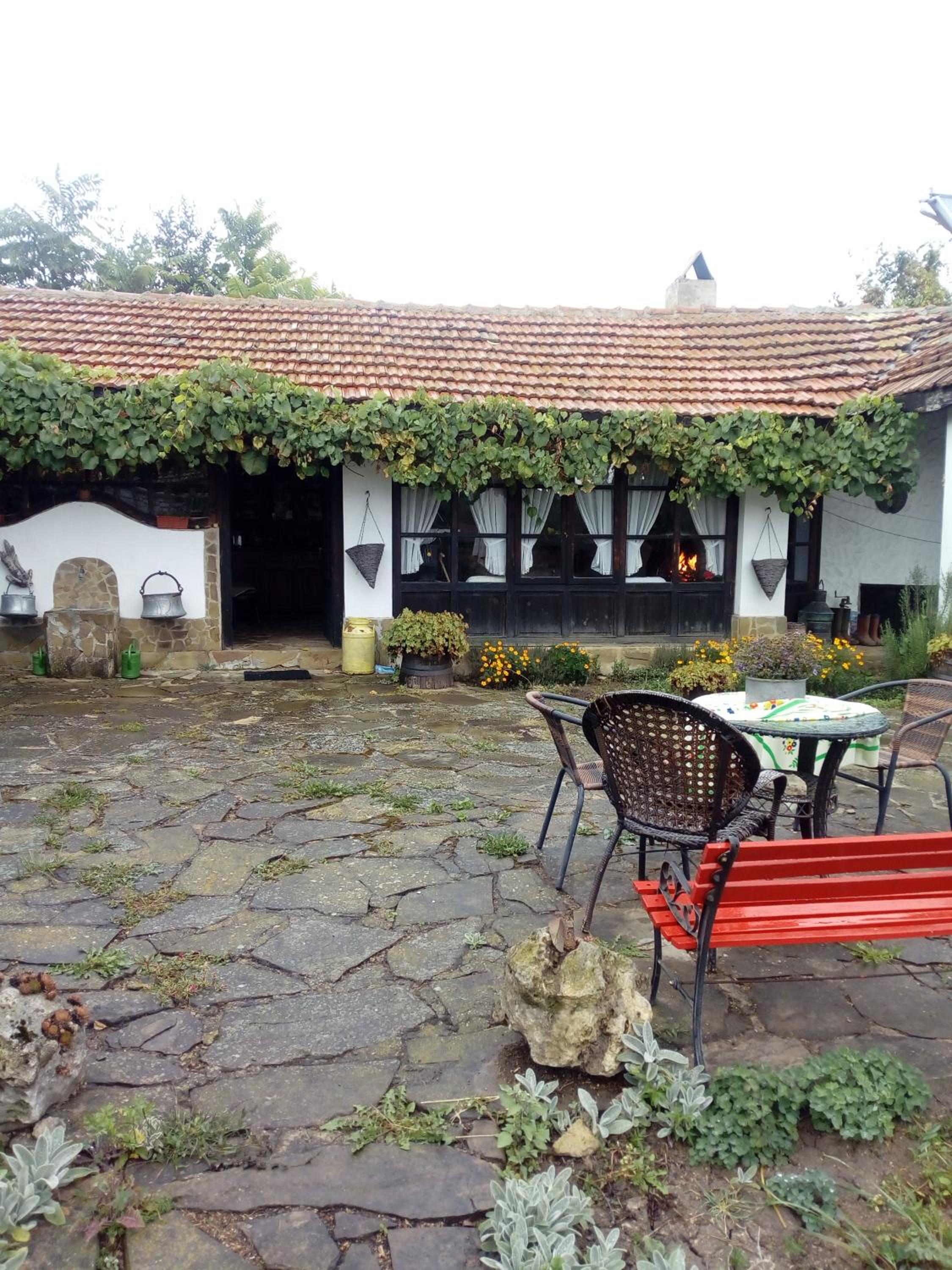 Srebren Rural House