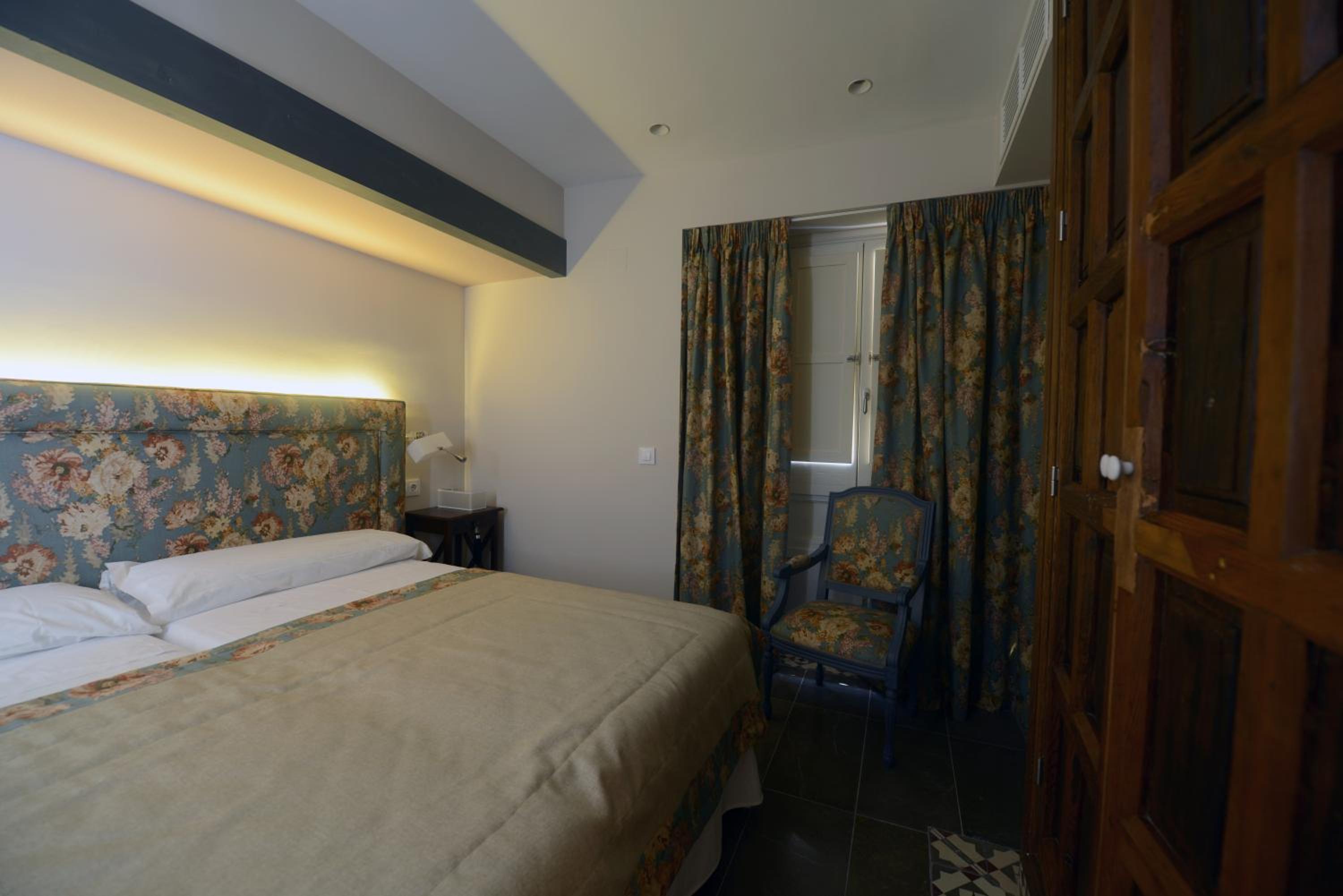 ApartaSuites Alberca Deluxe