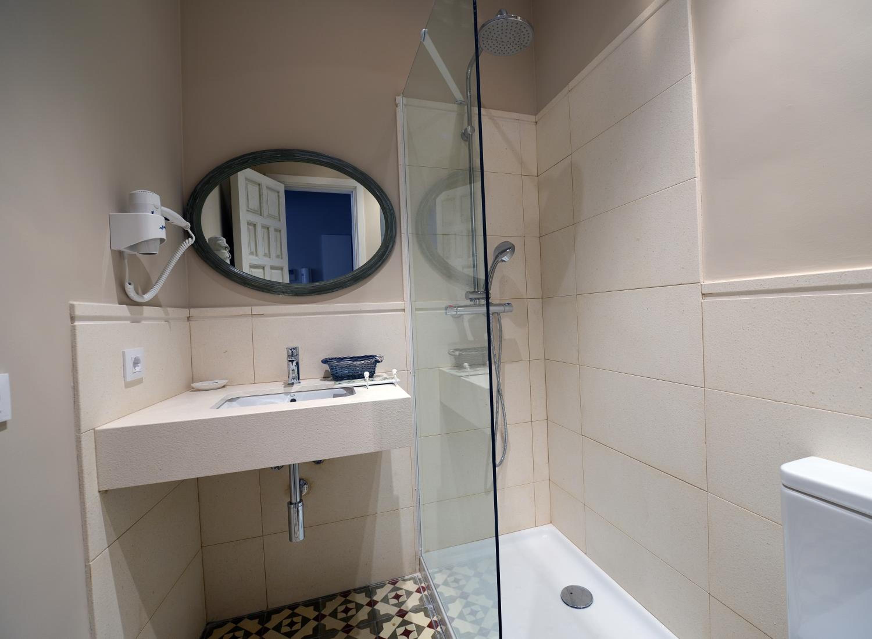 ApartaSuites Alberca Deluxe