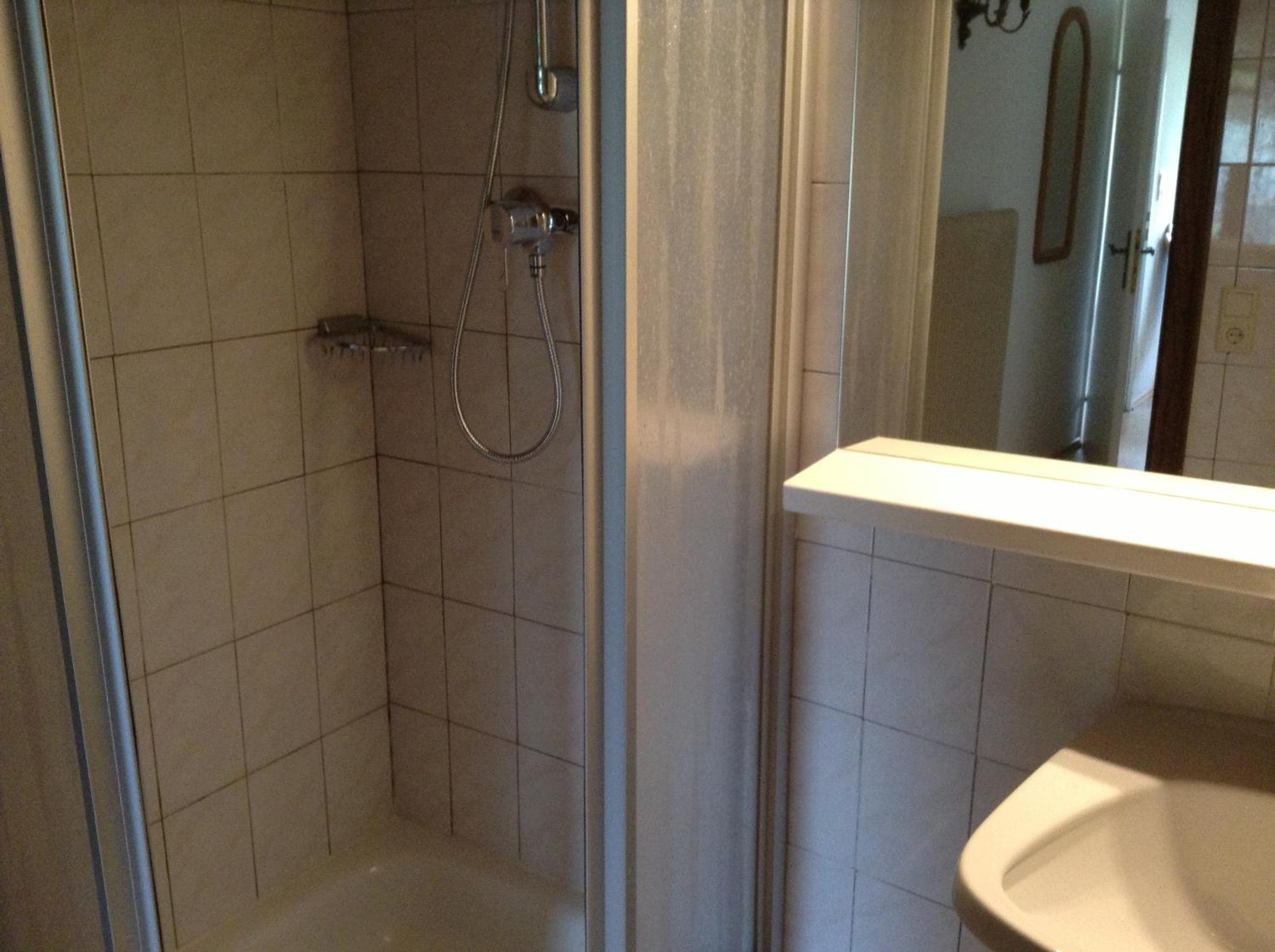 Photo 32