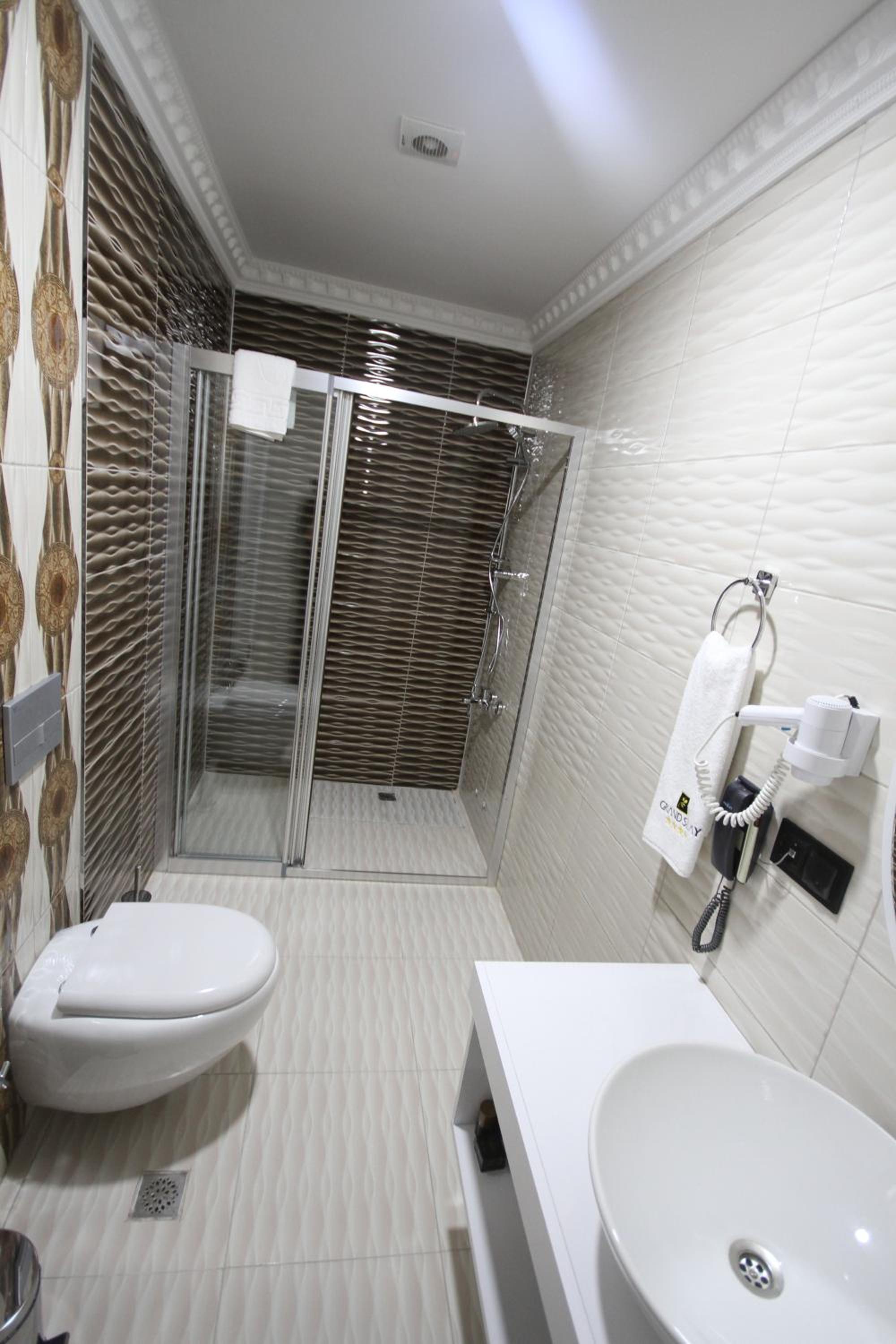 Grand Silay Hotel - Image 55