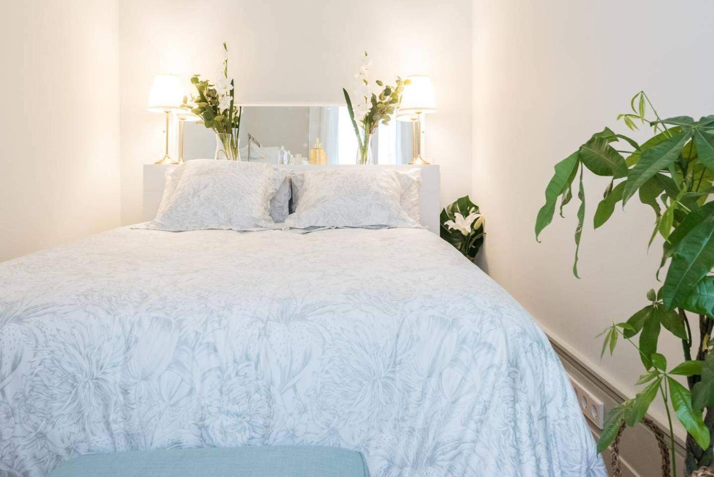 Explore Madrid from a warm apartment with patio at a newly refurbished manorial building