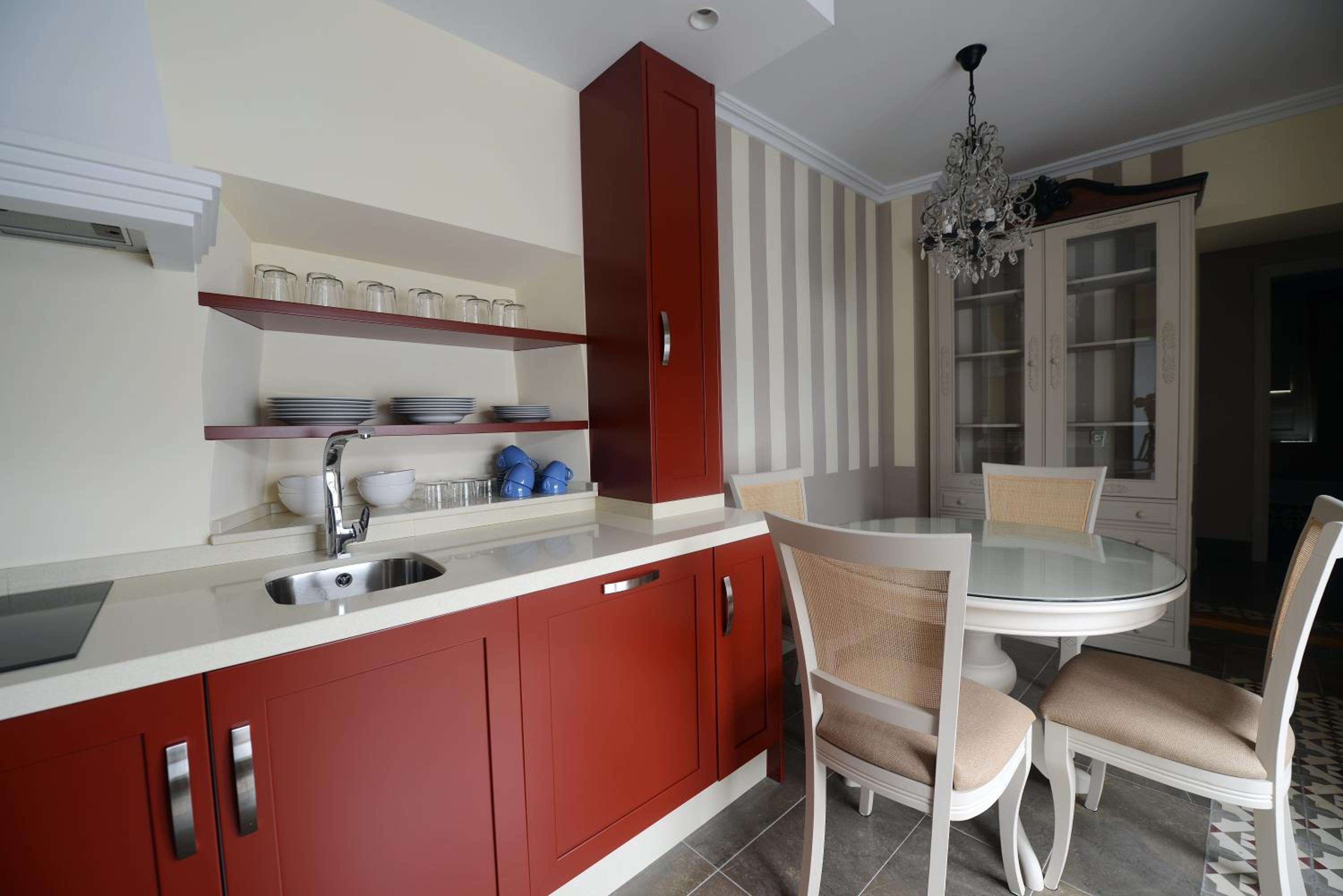 ApartaSuites Alberca Deluxe