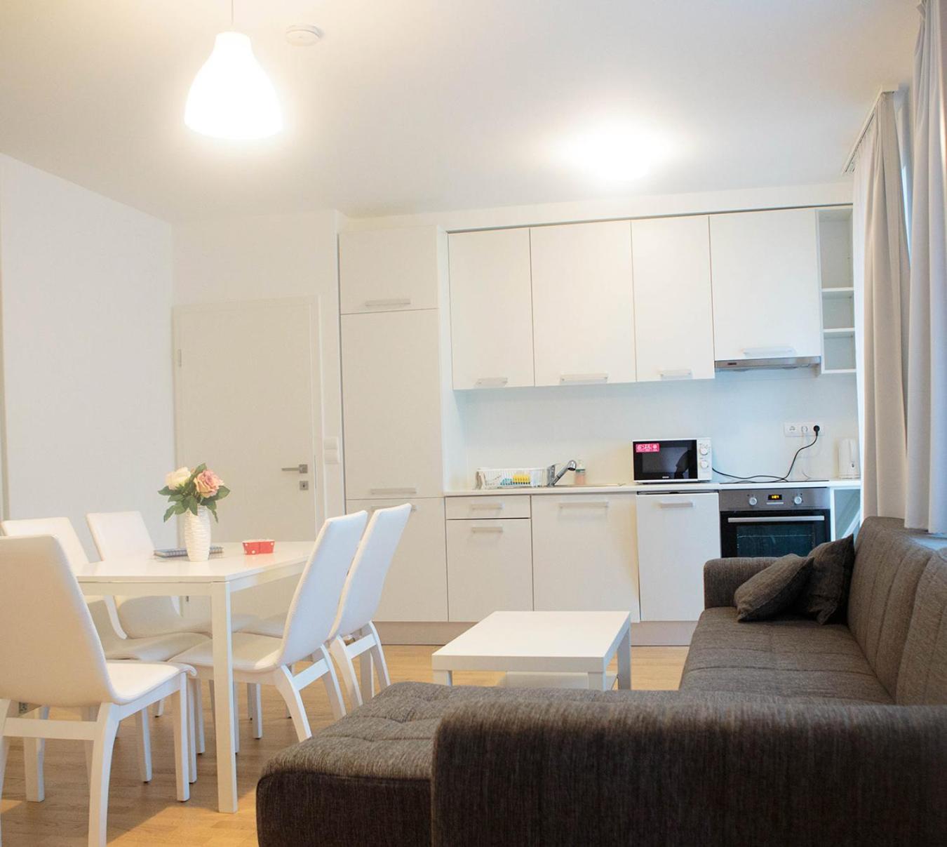 Hauptbahnhof Rooms