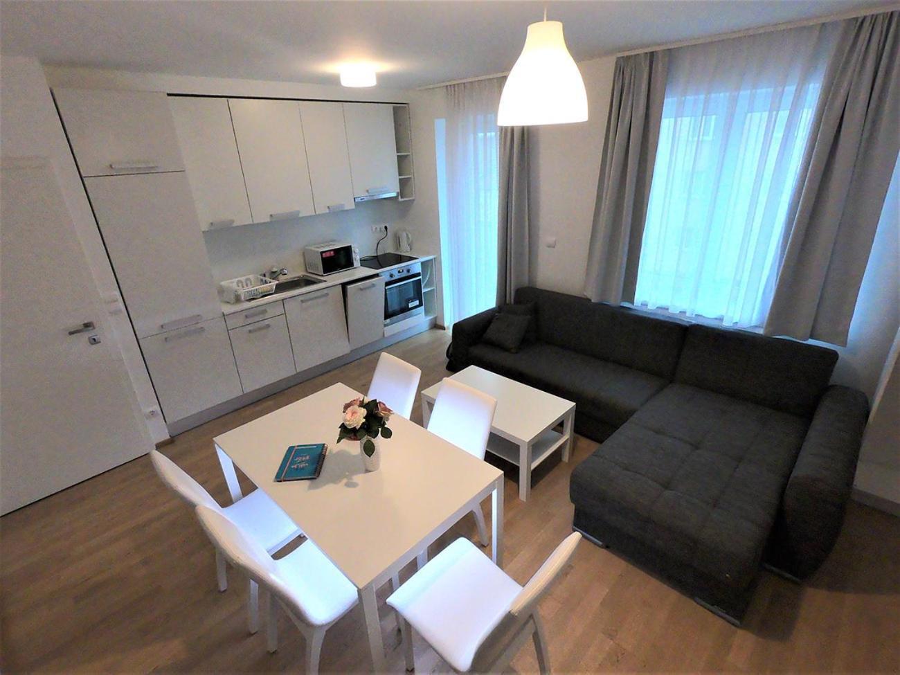 Hauptbahnhof Rooms