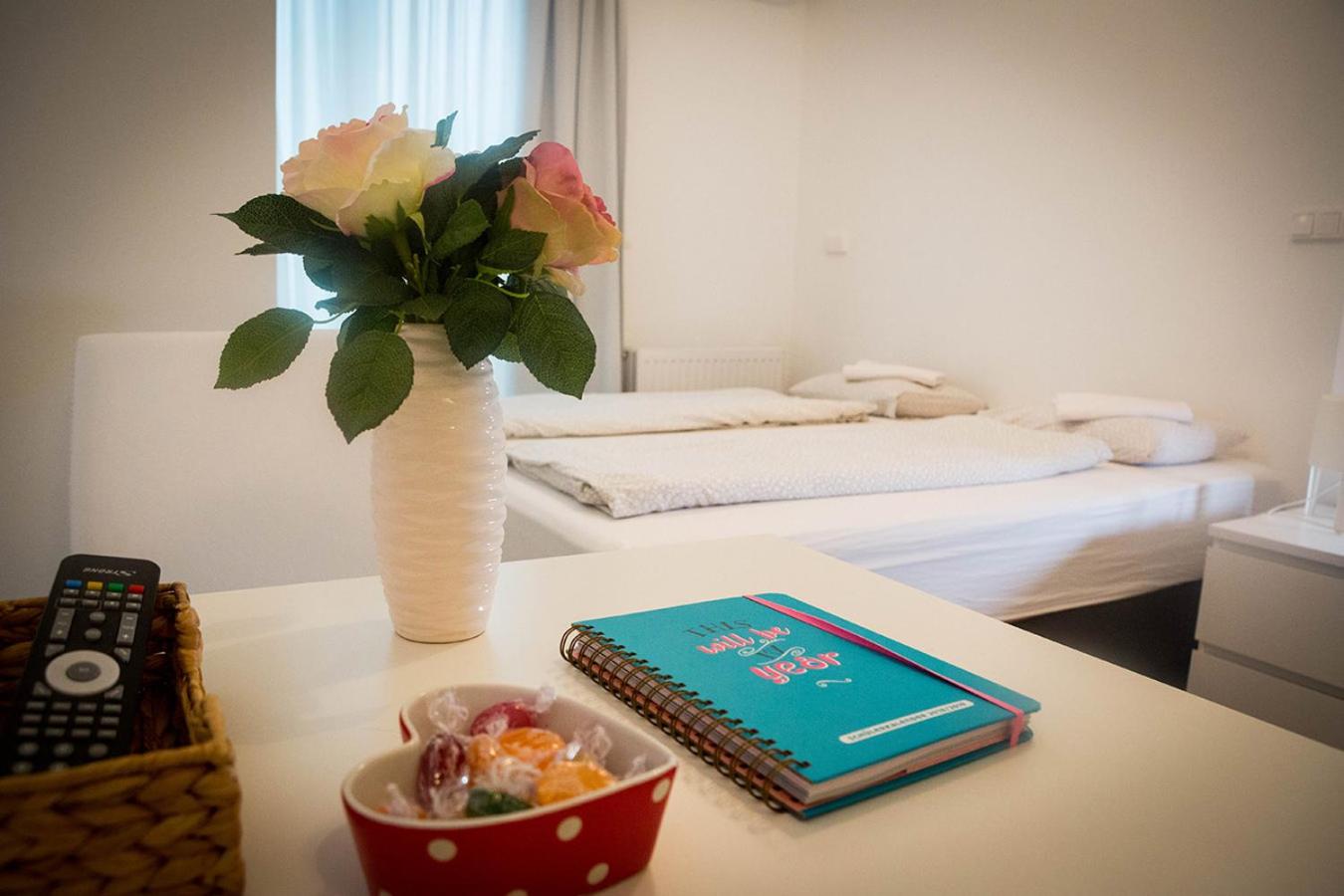Hauptbahnhof Rooms