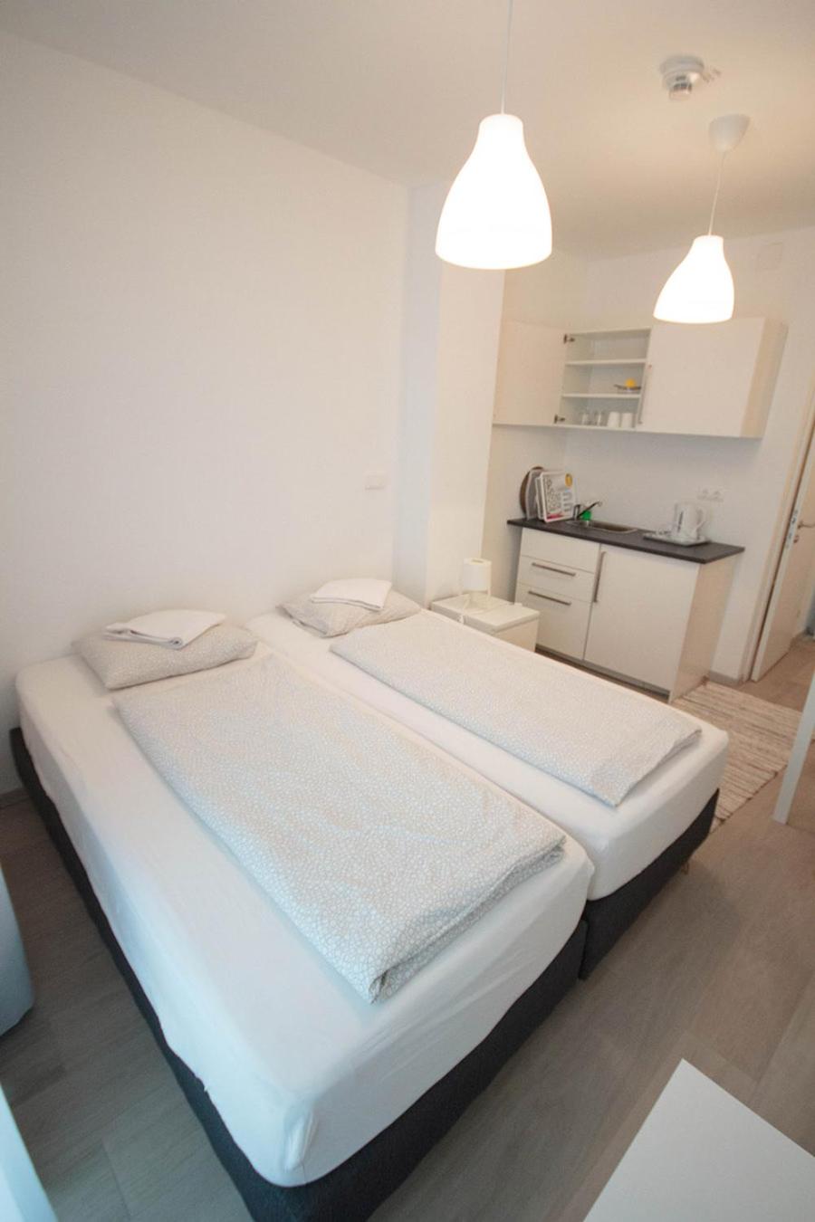Hauptbahnhof Rooms