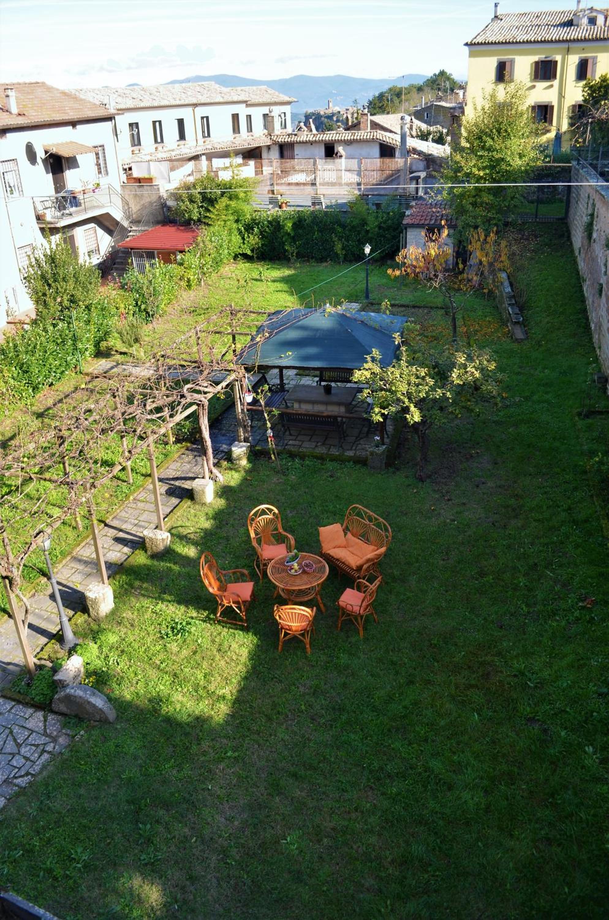 Photo 34