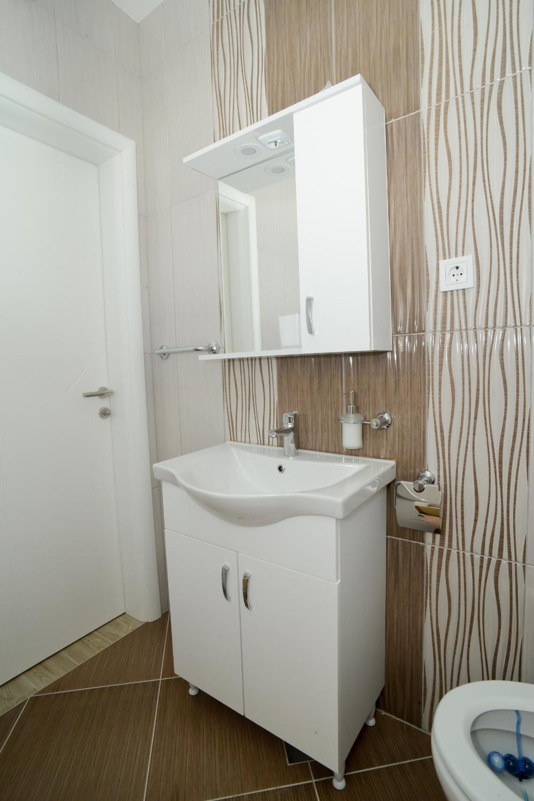 Photo 37