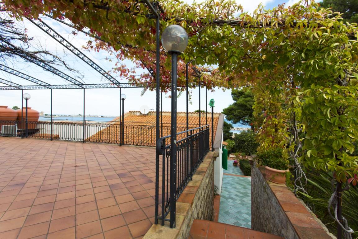 VILLA ROSETTA ampi spazi esterni WIFI FREE view 4