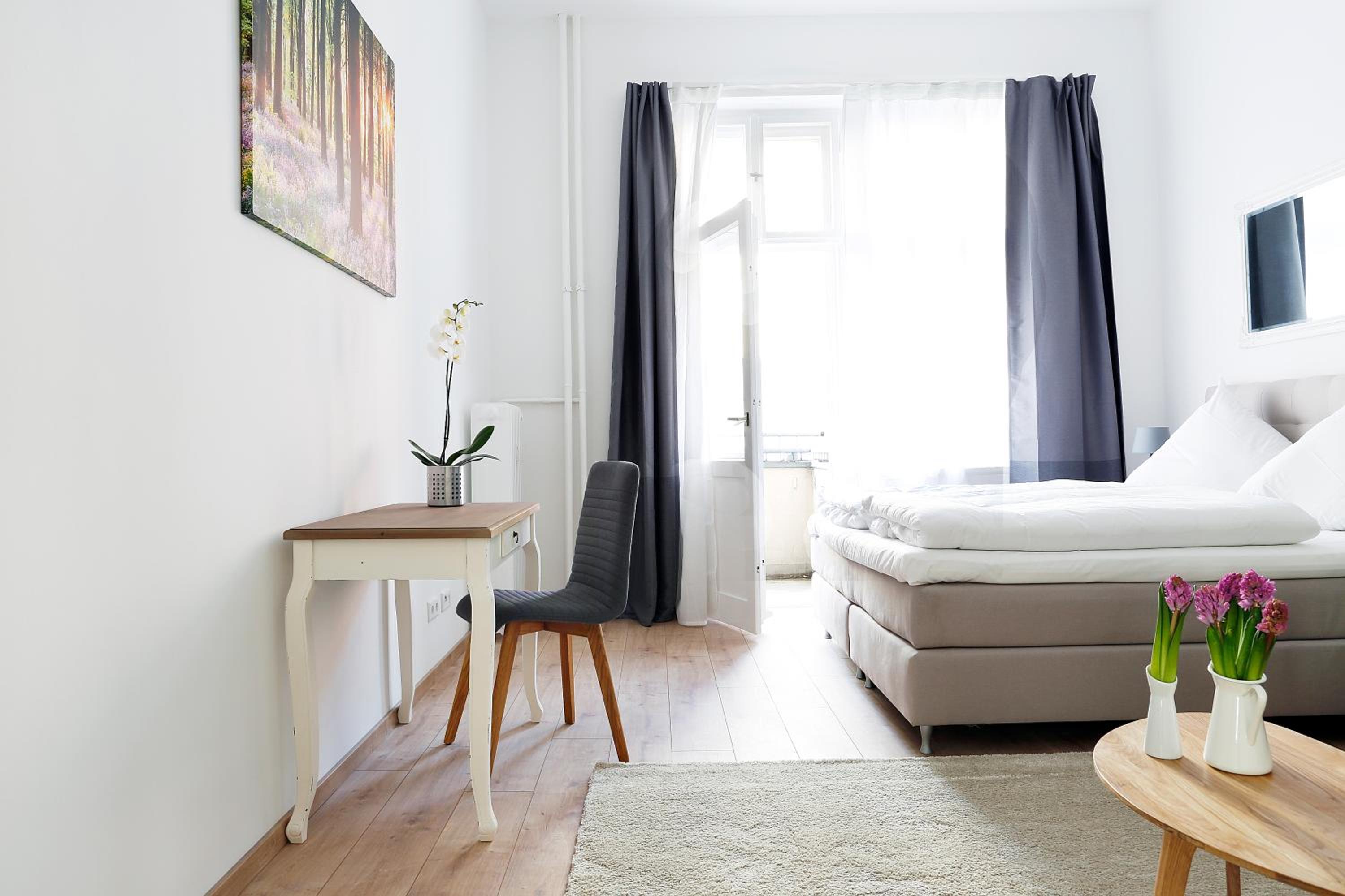 BLISSE by ROCKCHAIR Apartments l SUPERHOST Status l 5 Schlafzimmer 3 Bäder 3 Balkone l Family & Business Flair welcomes you!