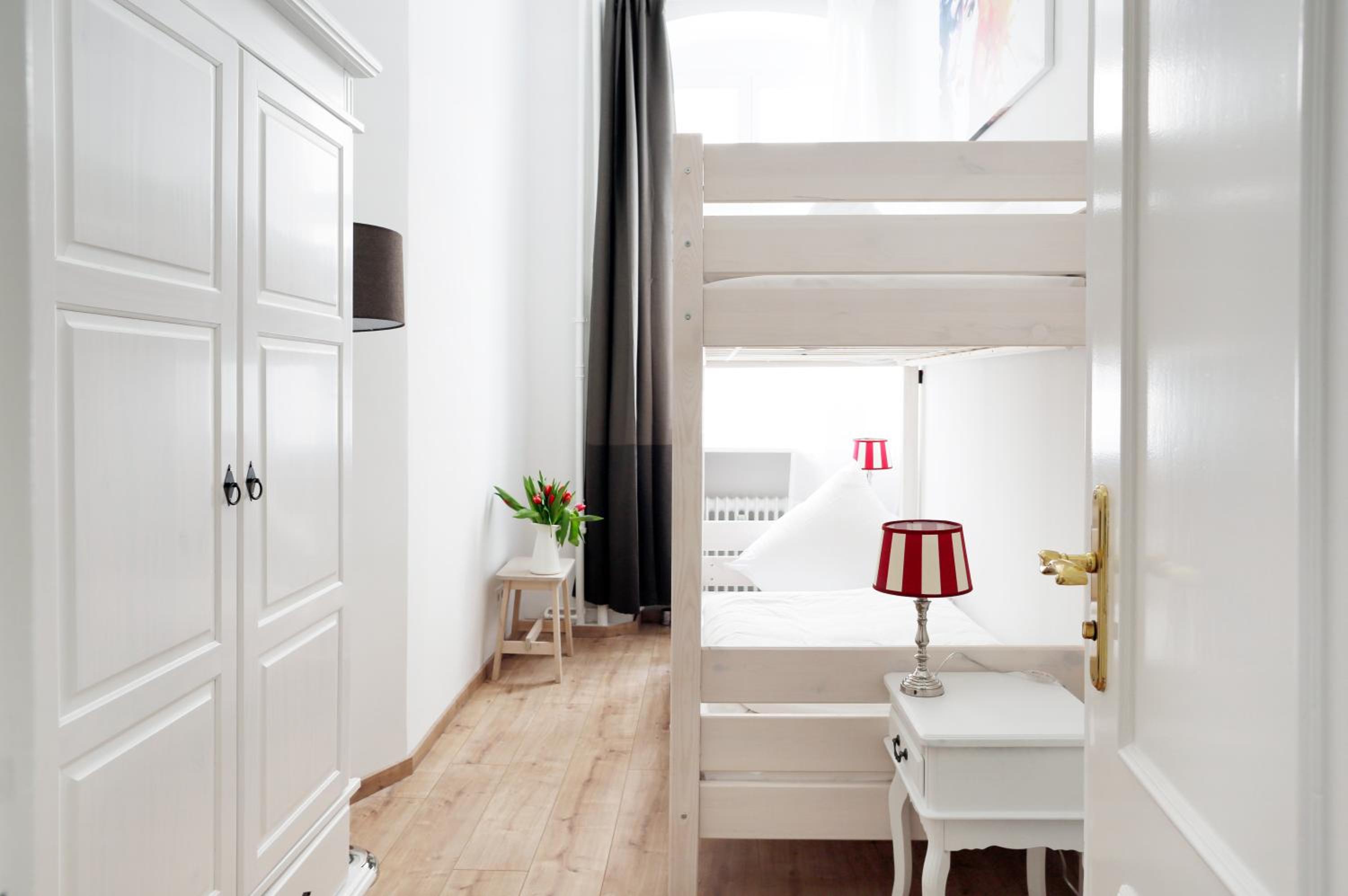 BLISSE by ROCKCHAIR Apartments l SUPERHOST Status l 5 Schlafzimmer 3 Bäder 3 Balkone l Family & Business Flair welcomes you!