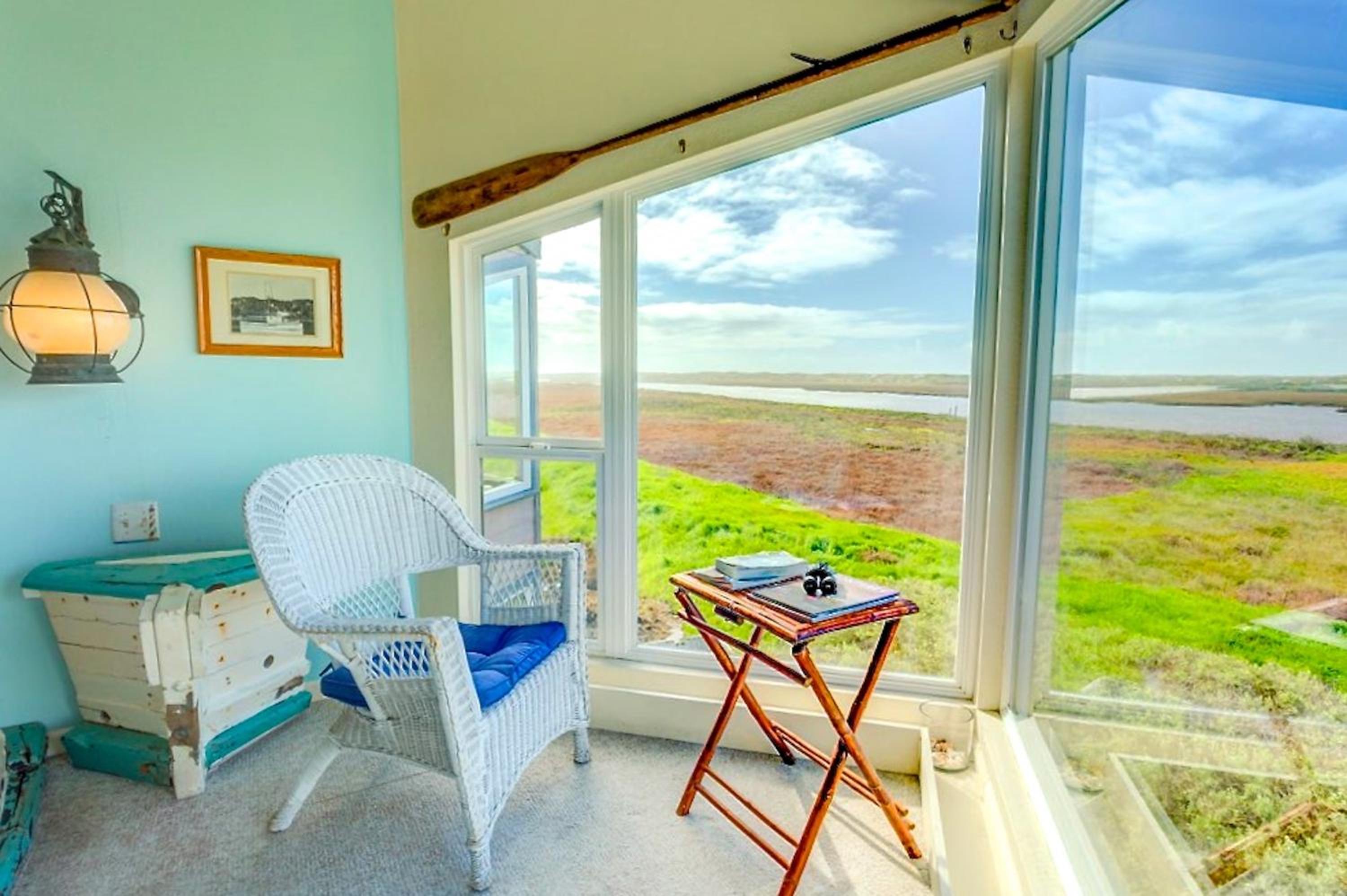 Captain's Inn at Moss Landing