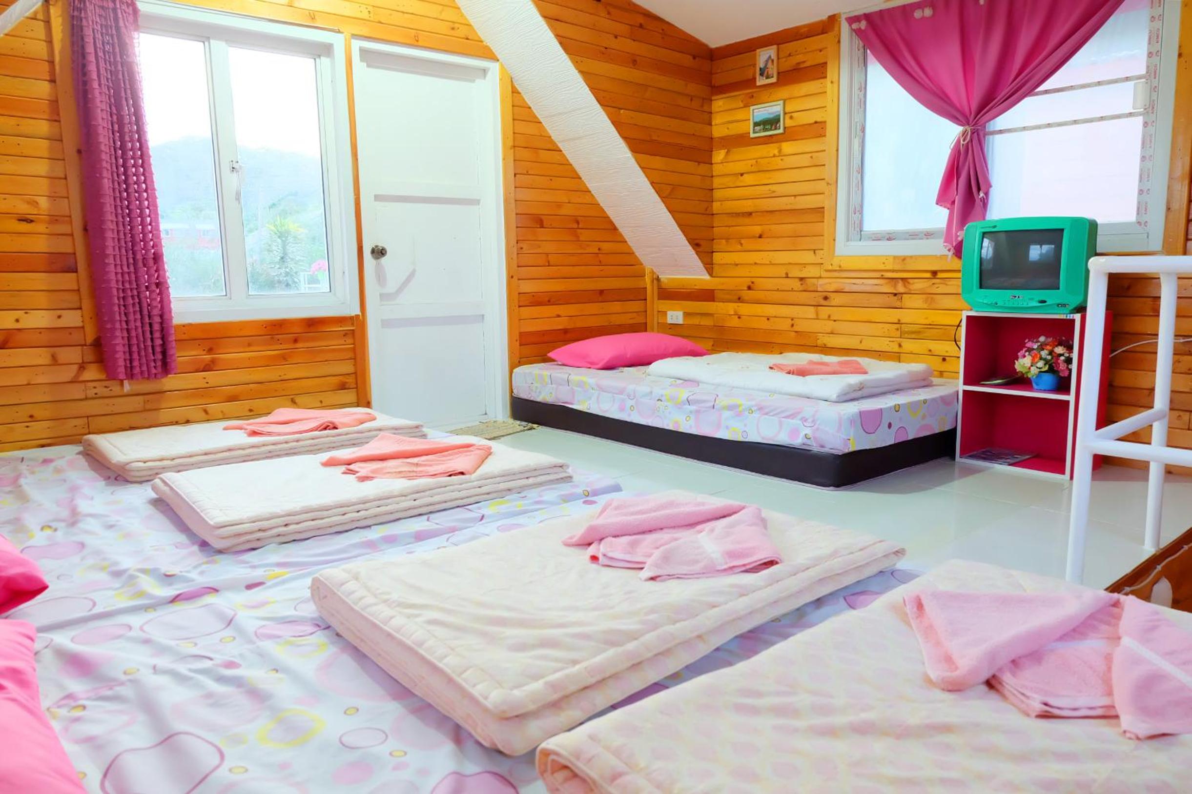 A Houses Homestay