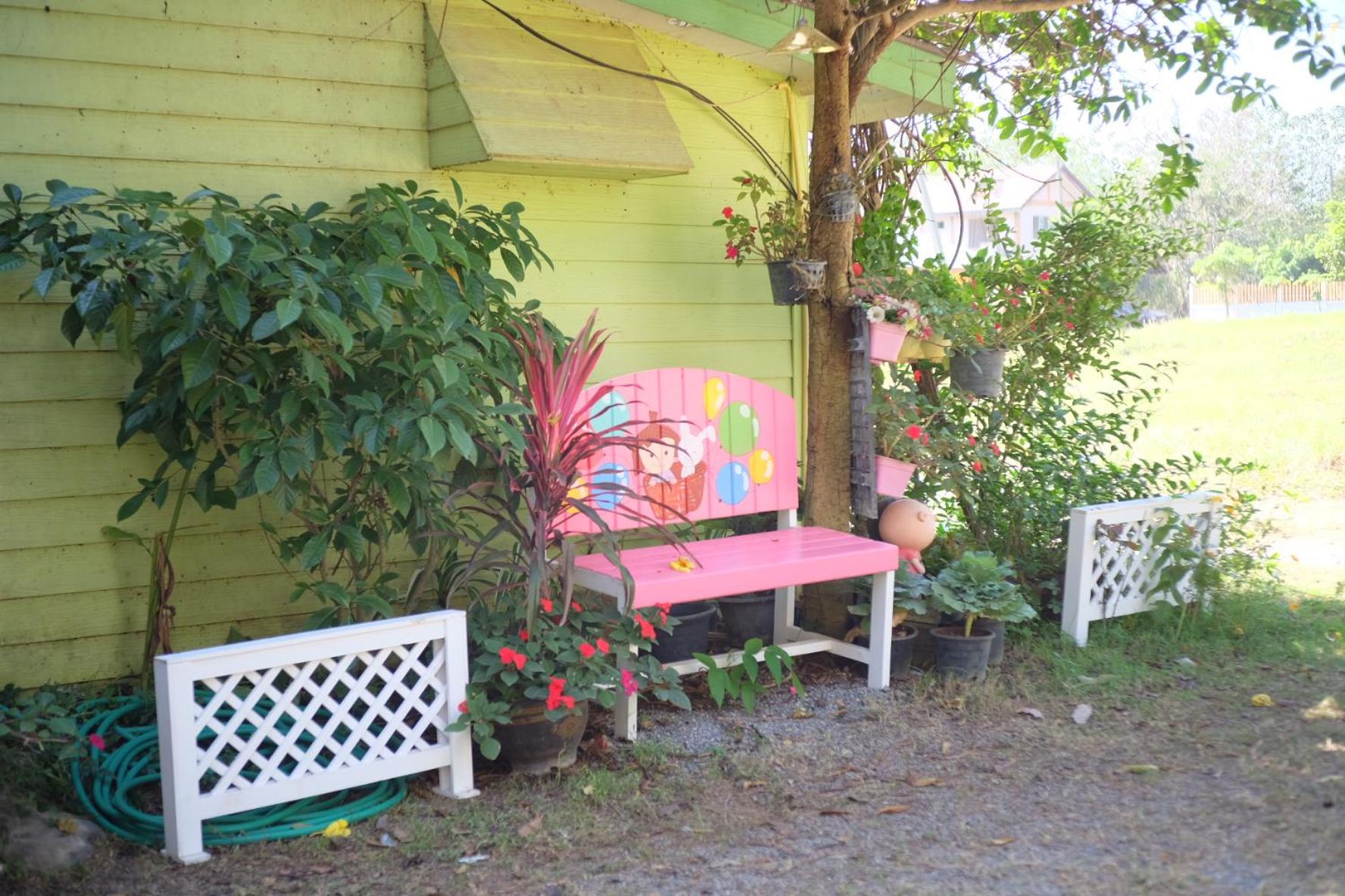 A Houses Homestay