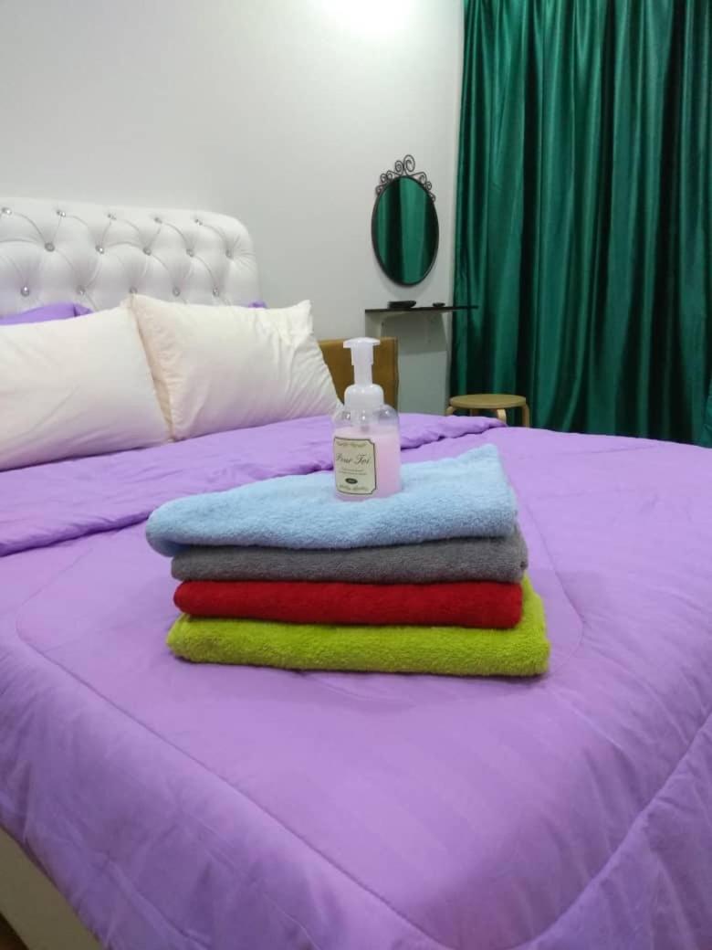 Putra 1 Pool Homestay Bandar Seri Putra photo 5